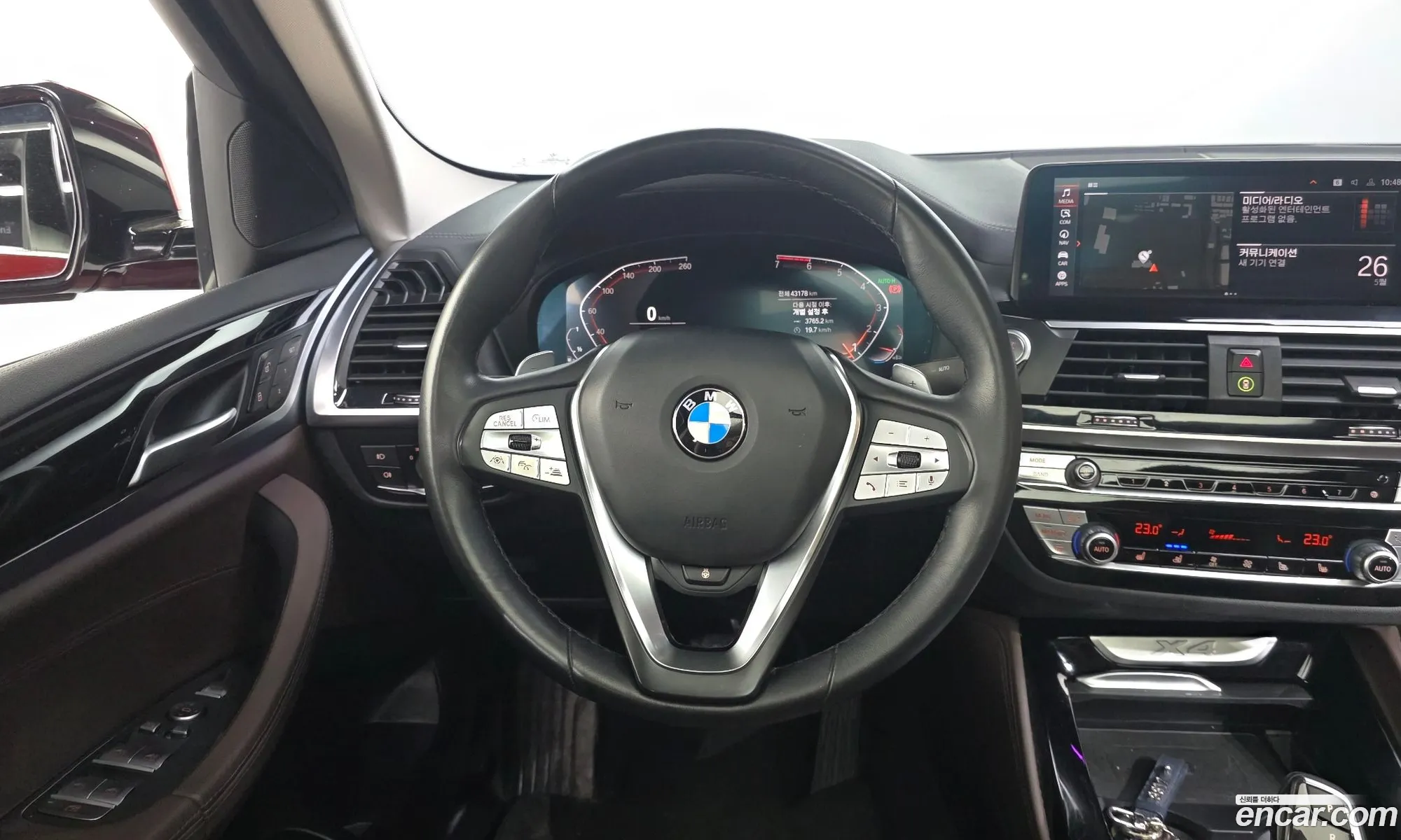 BMW X4 2020 WBA2V9105M9E00375 — 24