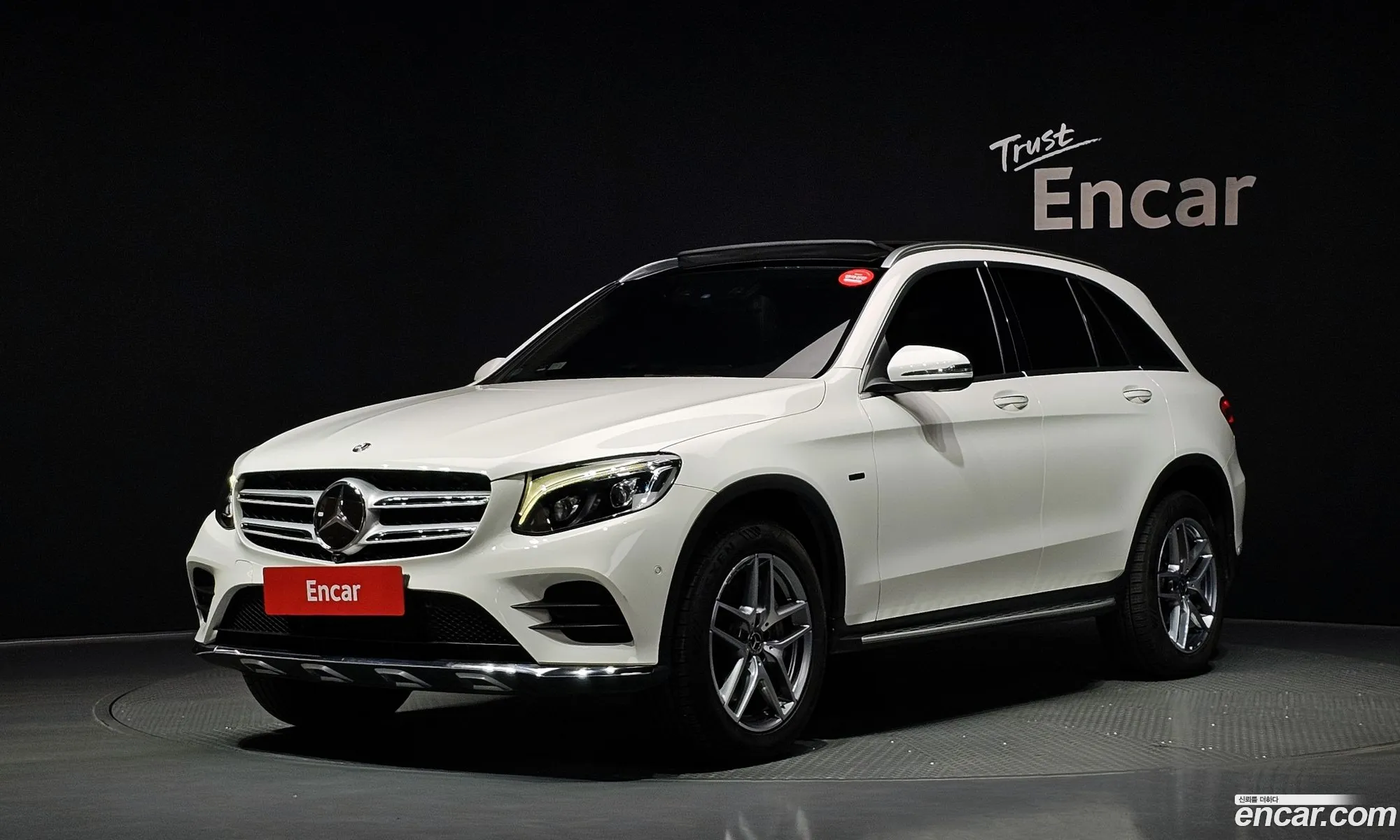 Mercedes-Benz GLC-Class X253 2018 — 17