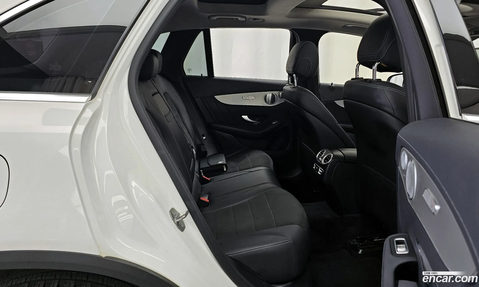 Mercedes-Benz GLC-Class X253 2018 — 21