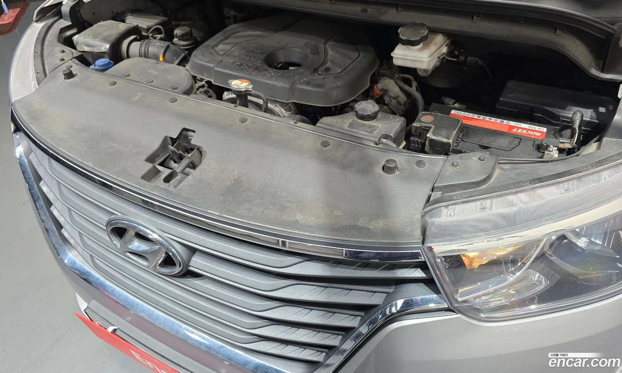 Hyundai Grand Starex 2019 — 17