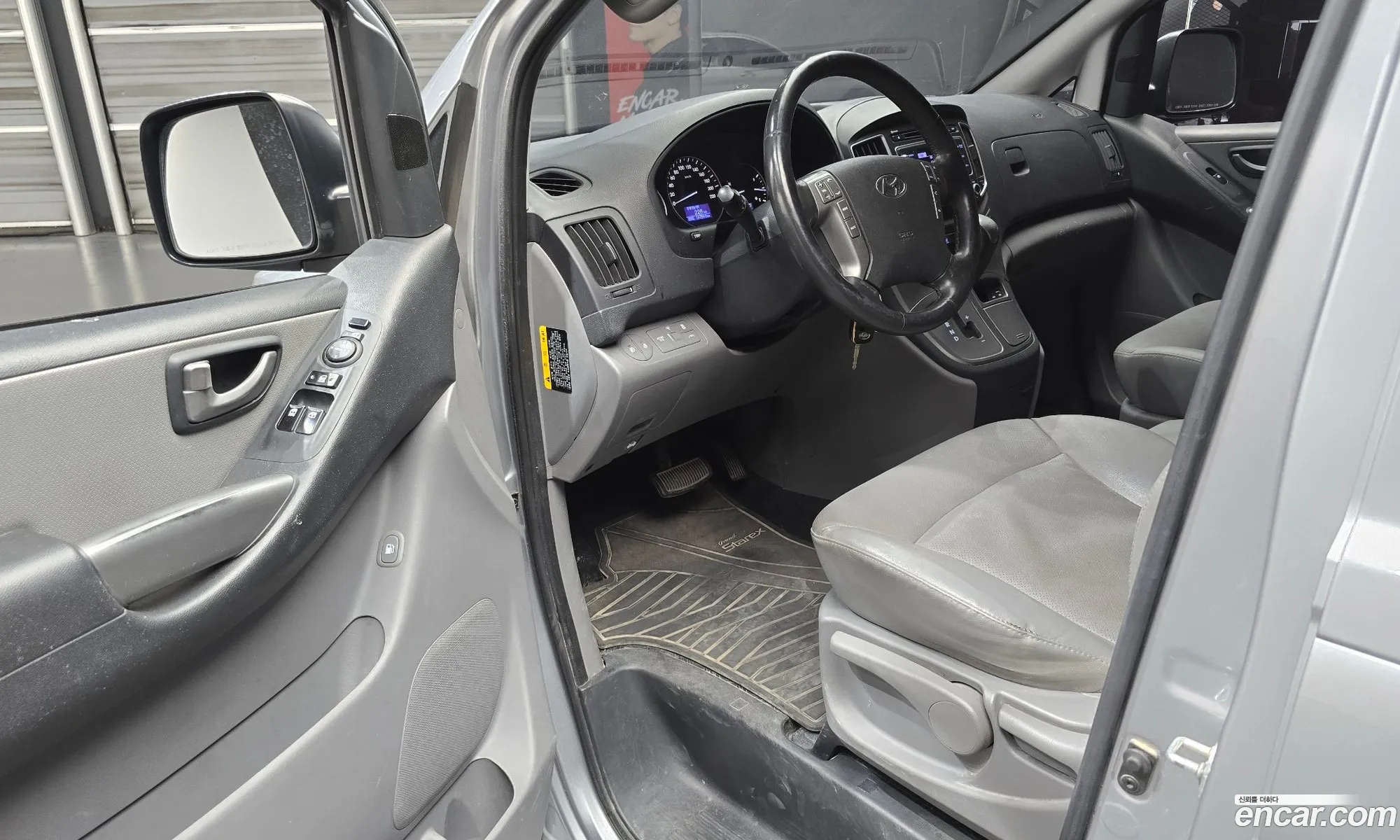 Hyundai Grand Starex 2019 — 13