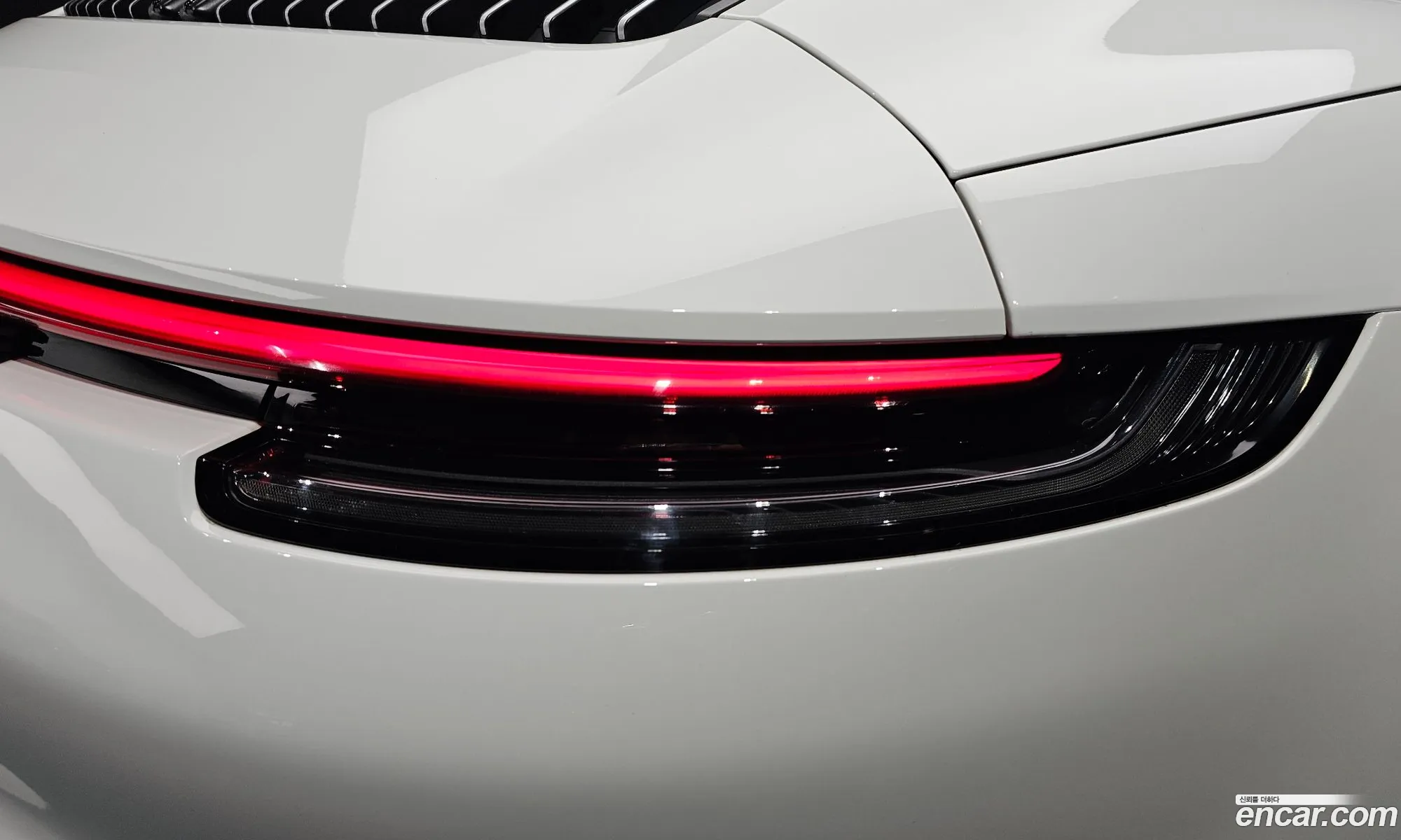 Porsche 911 2021 — 17