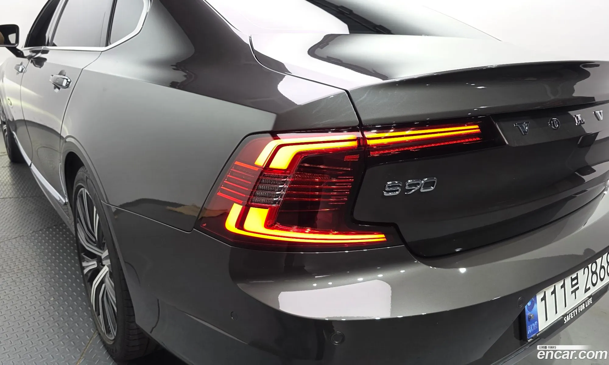 Volvo S90 2023 LVYPTL126PP339475 — 14