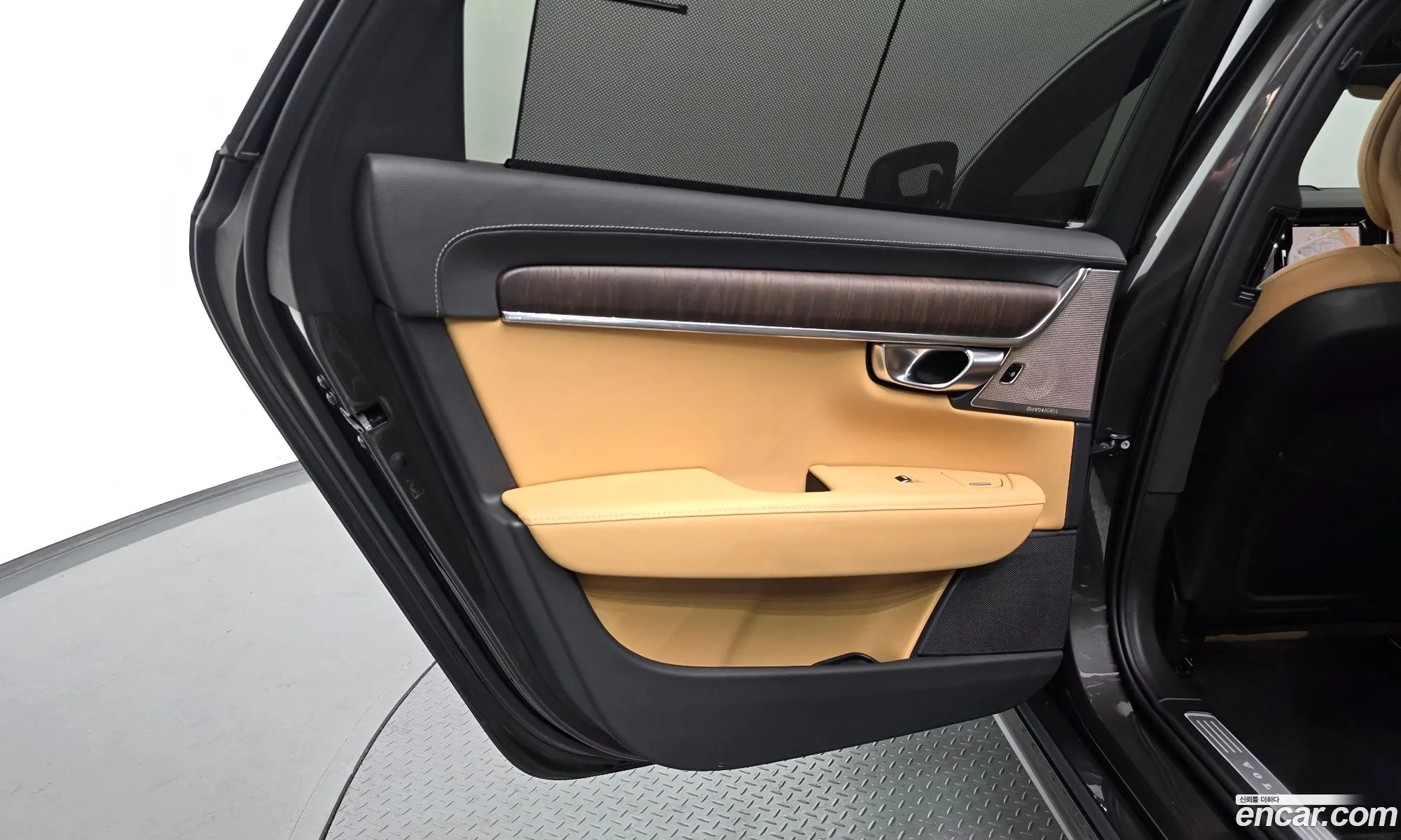 Volvo S90 2023 LVYPTL126PP339475 — 22
