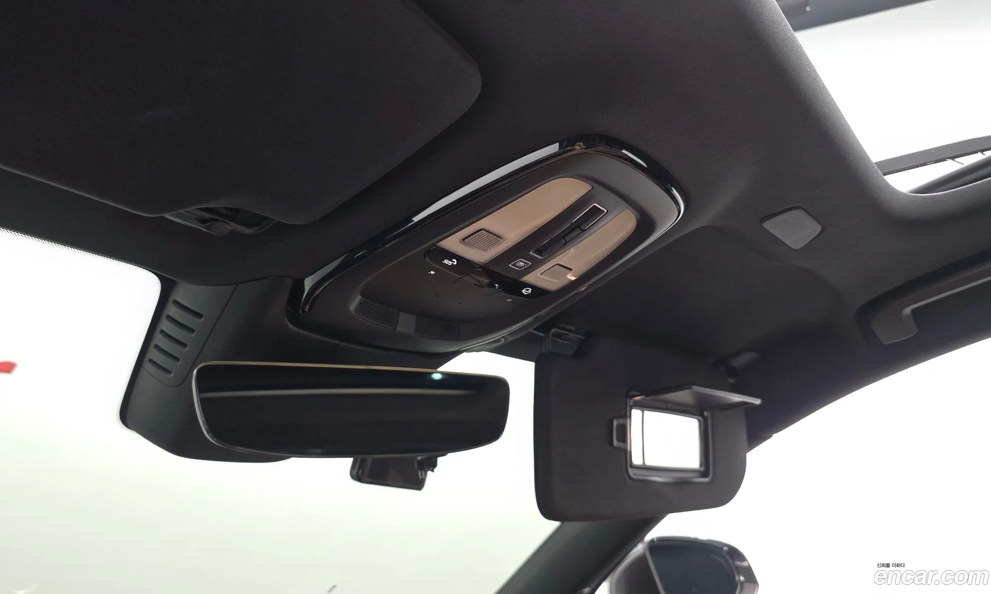 Volvo S90 2023 LVYPTL126PP339475 — 36