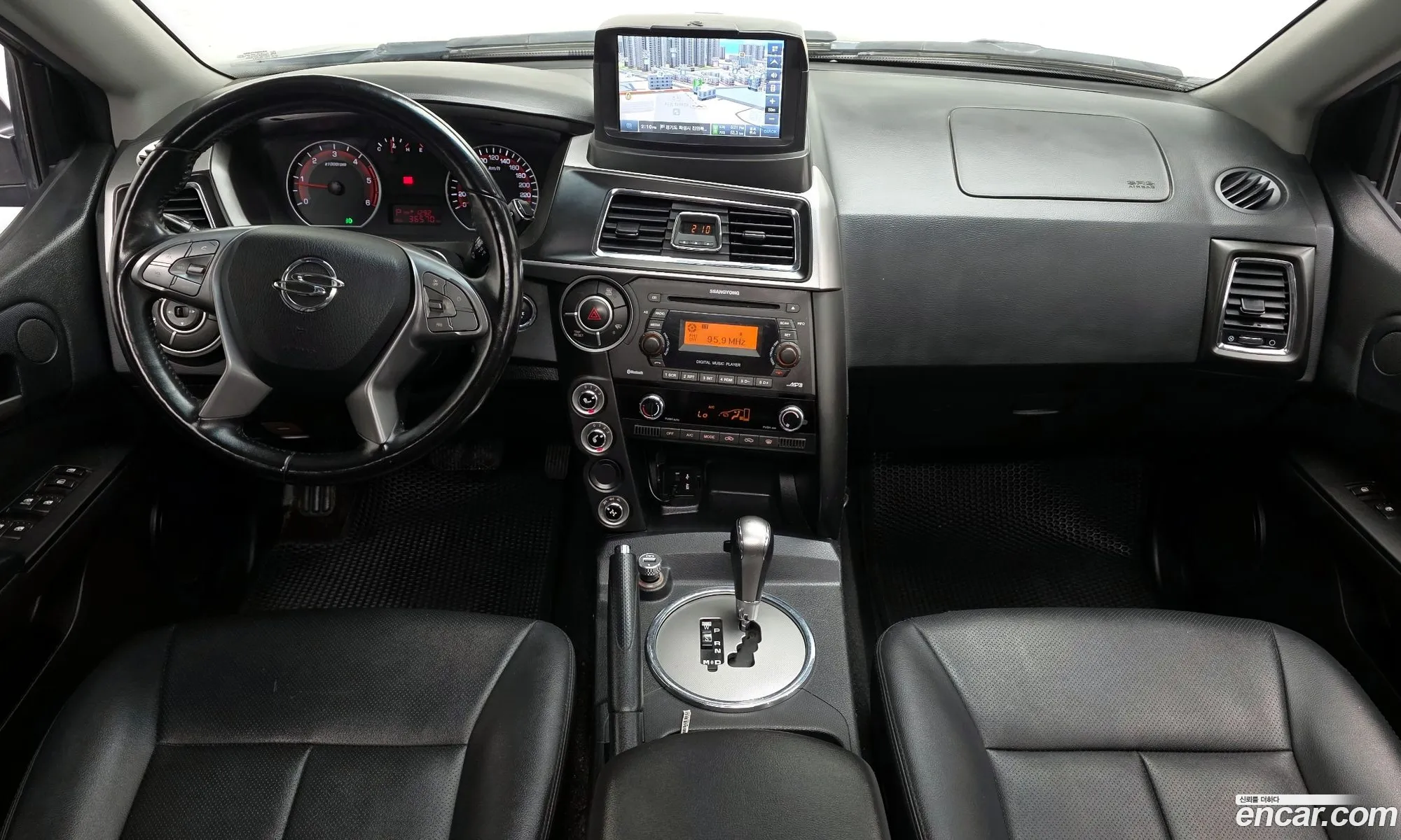 KG Mobility (SsangYong) Korando Sports 2016 — 12
