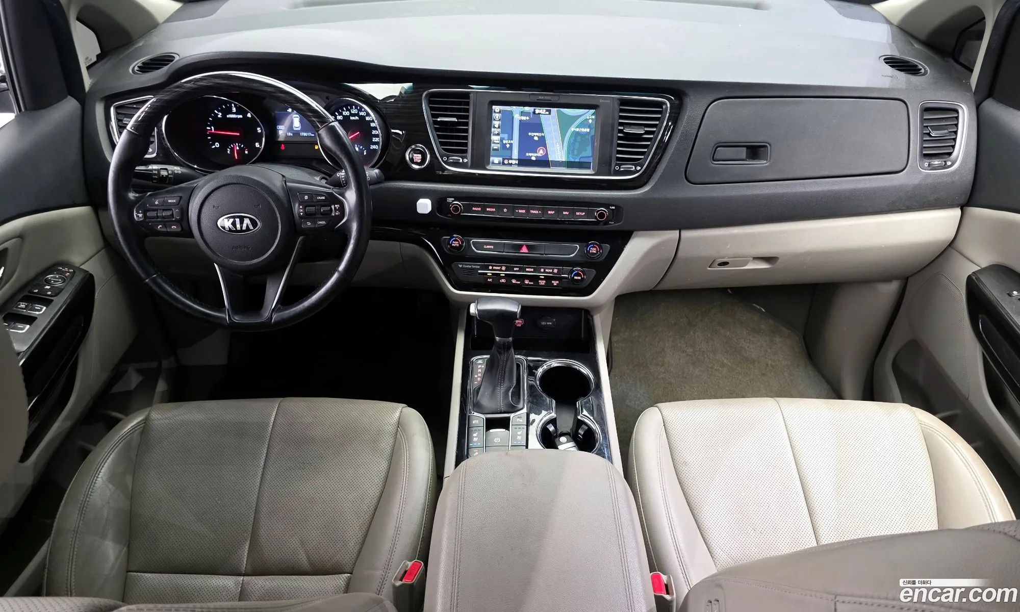 Kia Carnival 2019 — 14
