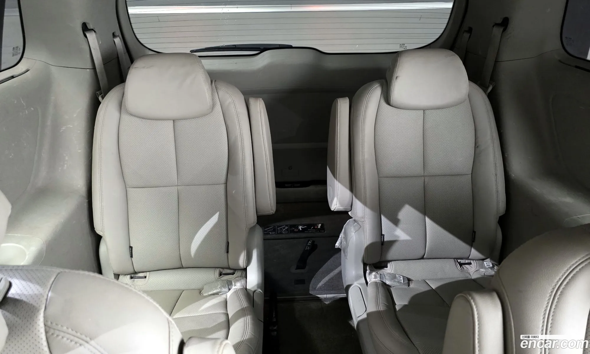 Kia Carnival 2019 — 19