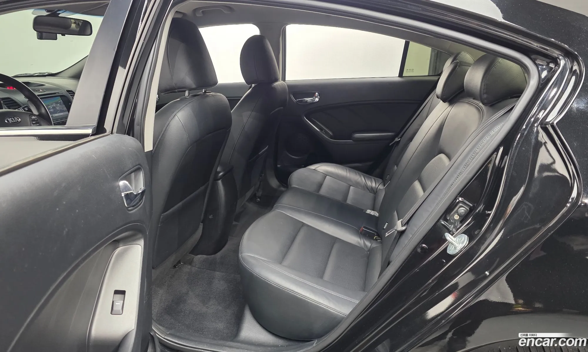 Kia K3 2012 — 21