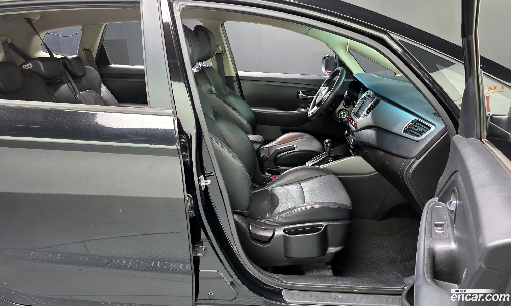 Kia Carens 2014 — 2