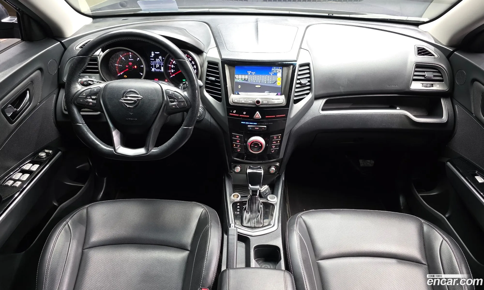 KG Mobility (SsangYong) Tivoli Armour 2018 — 19