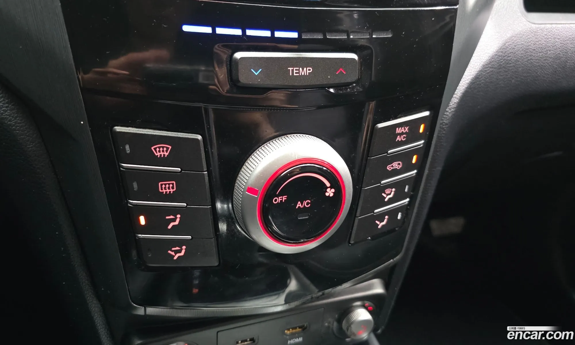 KG Mobility (SsangYong) Tivoli Armour 2018 — 27