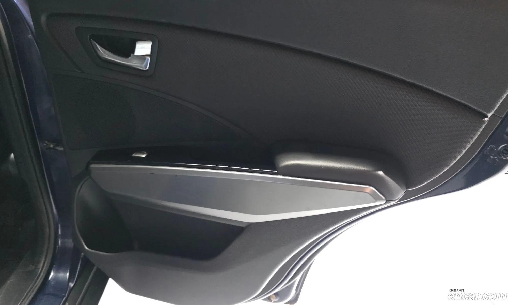 KG Mobility (SsangYong) Tivoli Armour 2018 — 23