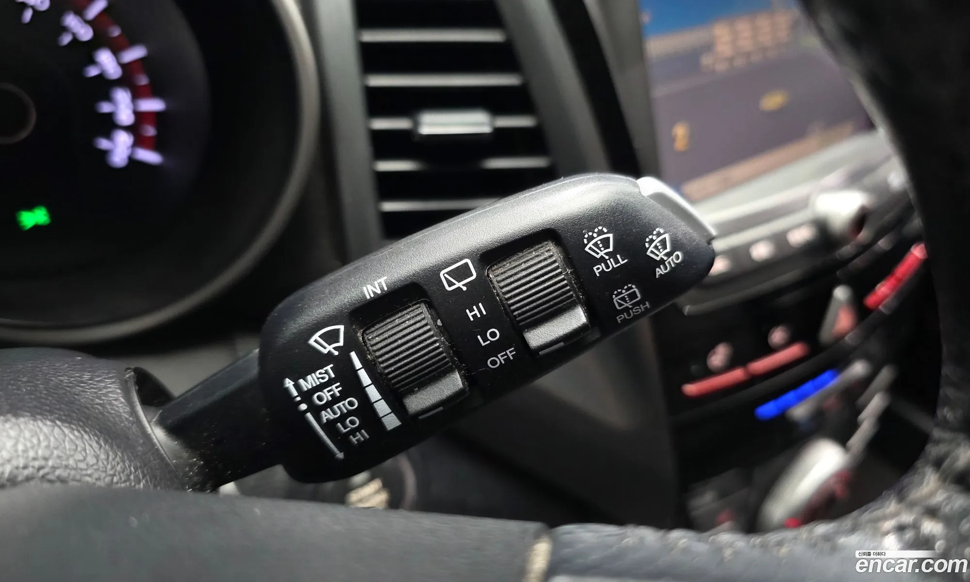KG Mobility (SsangYong) Tivoli Armour 2018 — 31