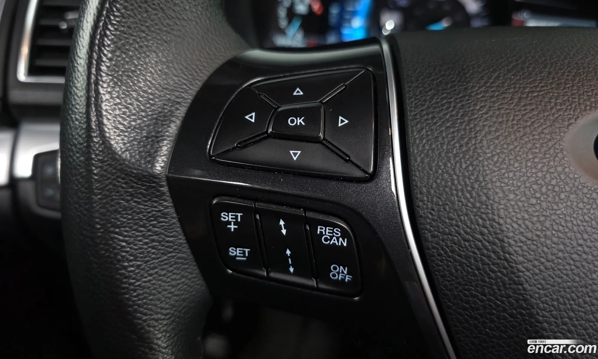 Ford Explorer 2019 1FM5K8FH3KGA80749 — 11