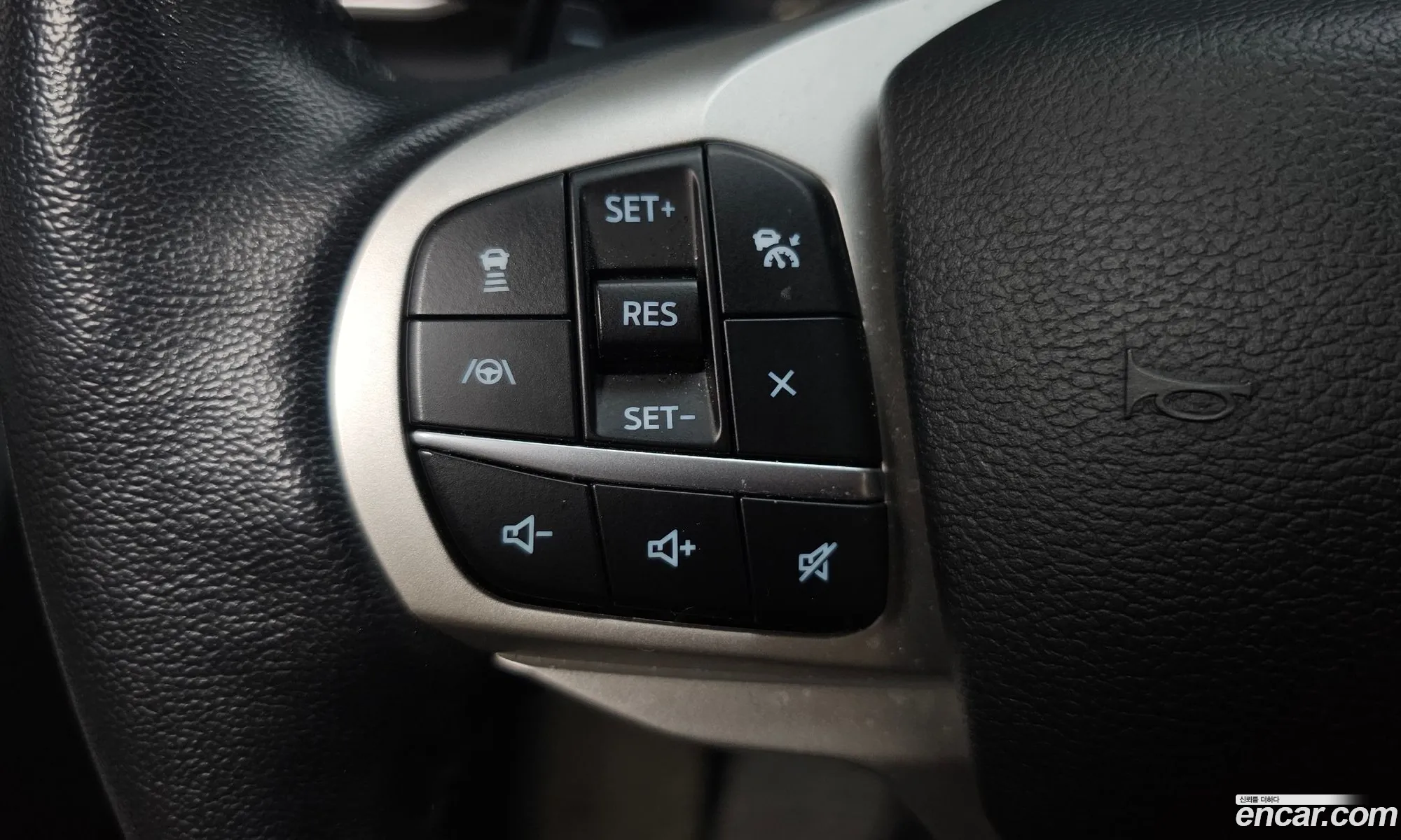Ford Explorer 6th Gen 2020 1FMSK8FH6LGC69948 — 16