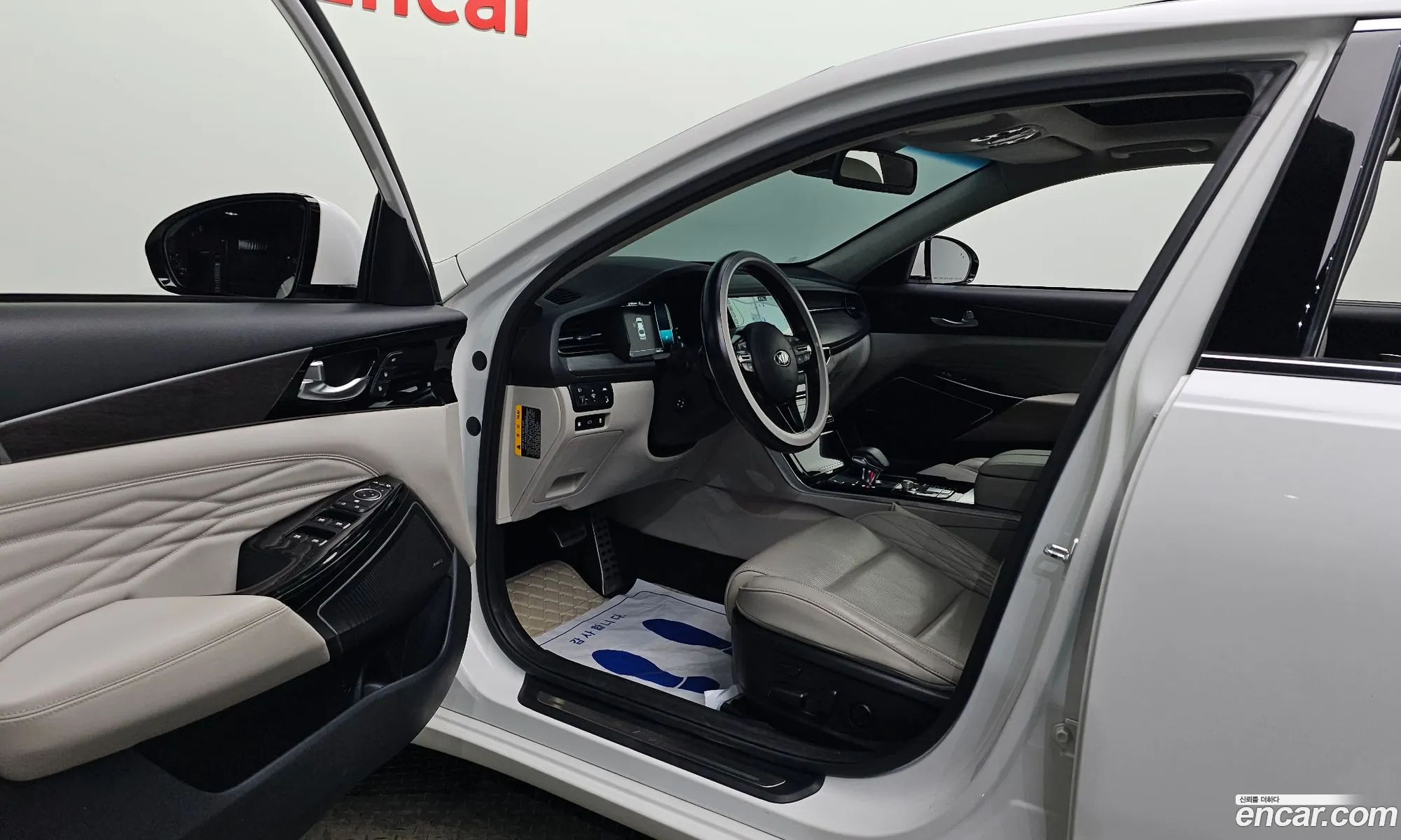 Kia K7 Premier Hybrid 2019 — 20