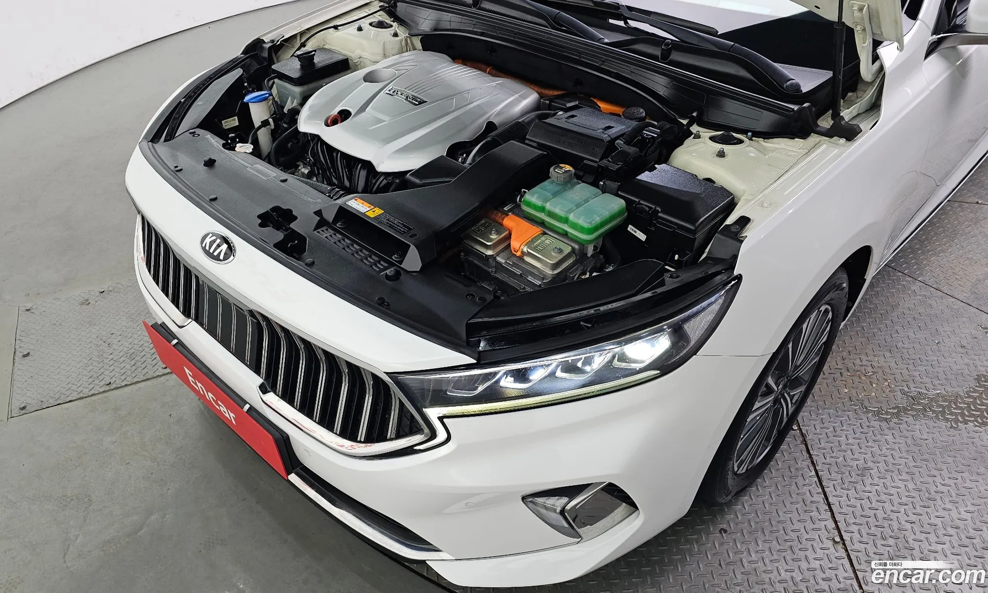 Kia K7 Premier Hybrid 2019 — 17
