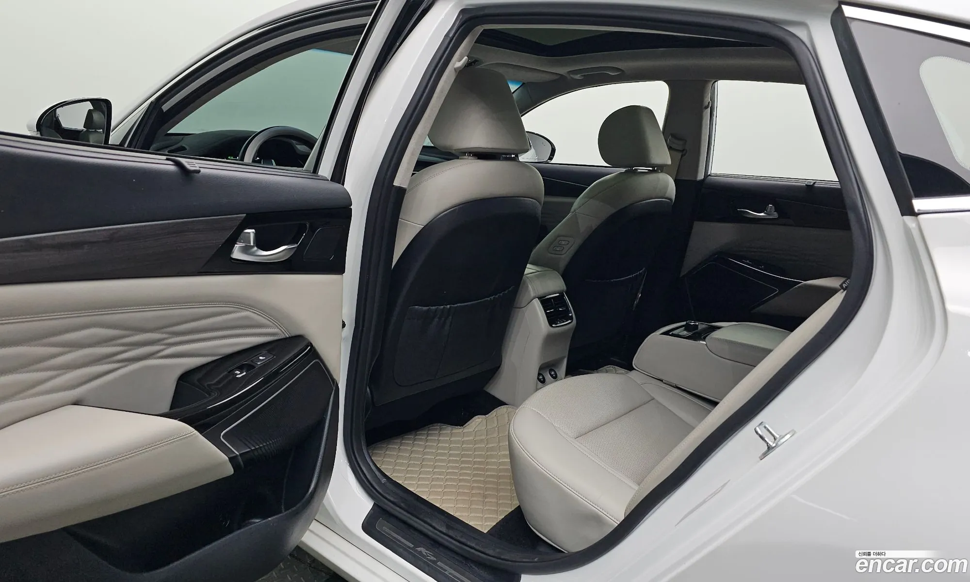 Kia K7 Premier Hybrid 2019 — 13