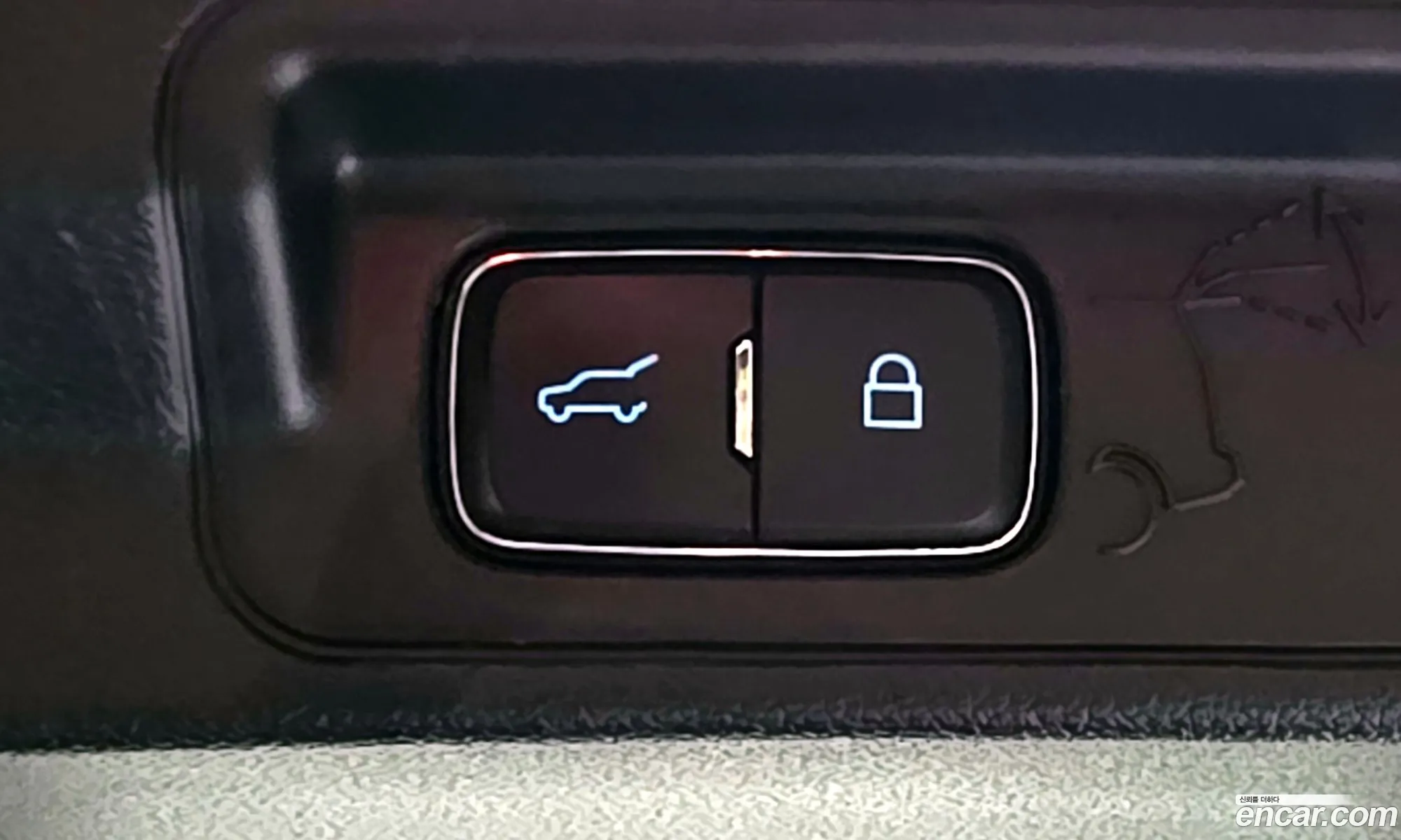 Ford Explorer 6th Gen 2020 1FMSK8FH9LGC17438 — 40