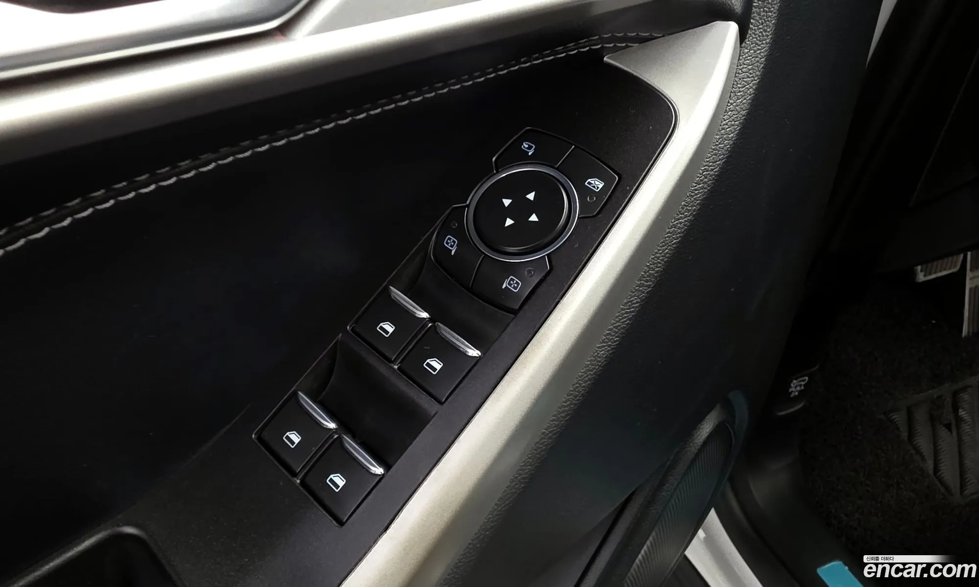 Ford Explorer 6th Gen 2020 1FMSK8FH9LGC17438 — 11