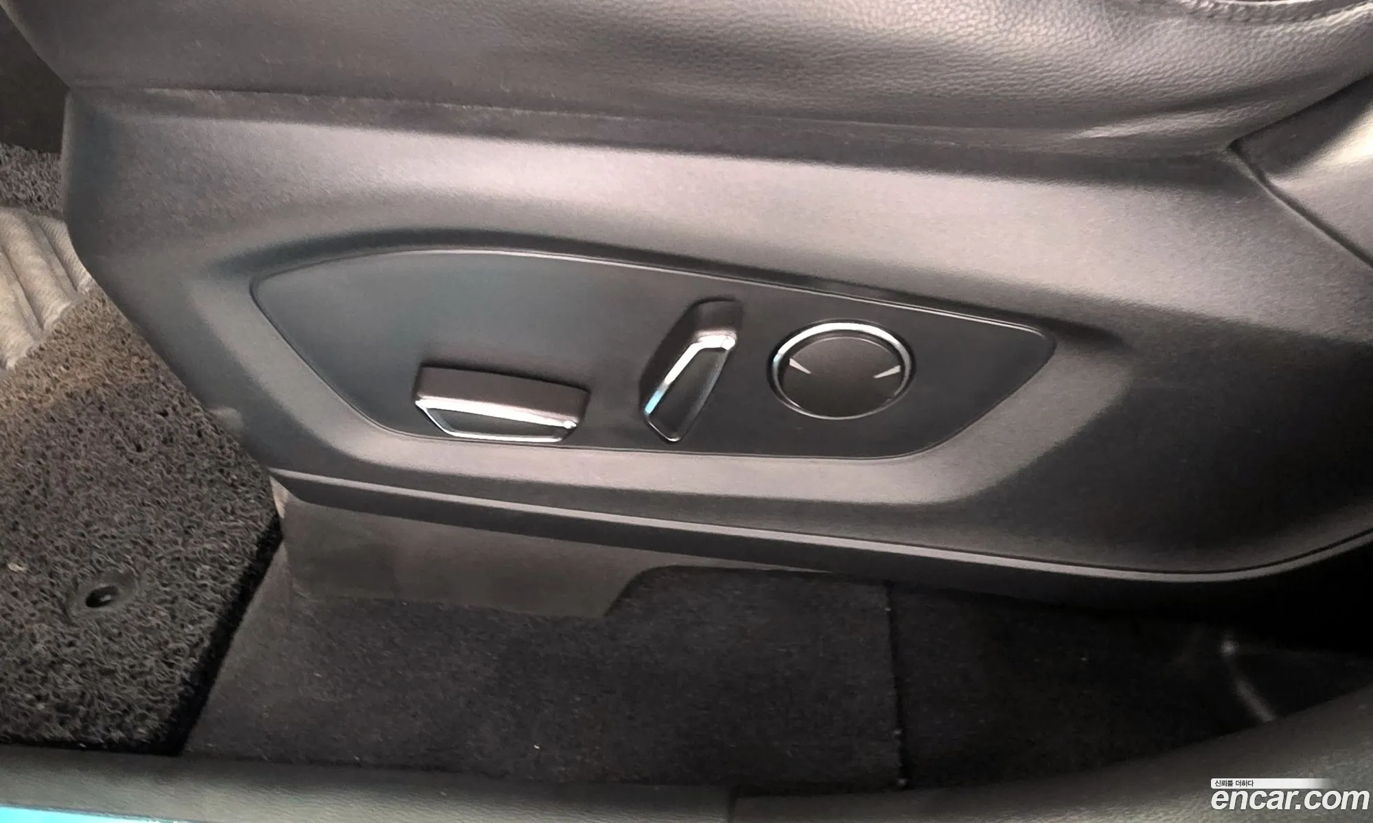 Ford Explorer 6th Gen 2020 1FMSK8FH9LGC17438 — 25