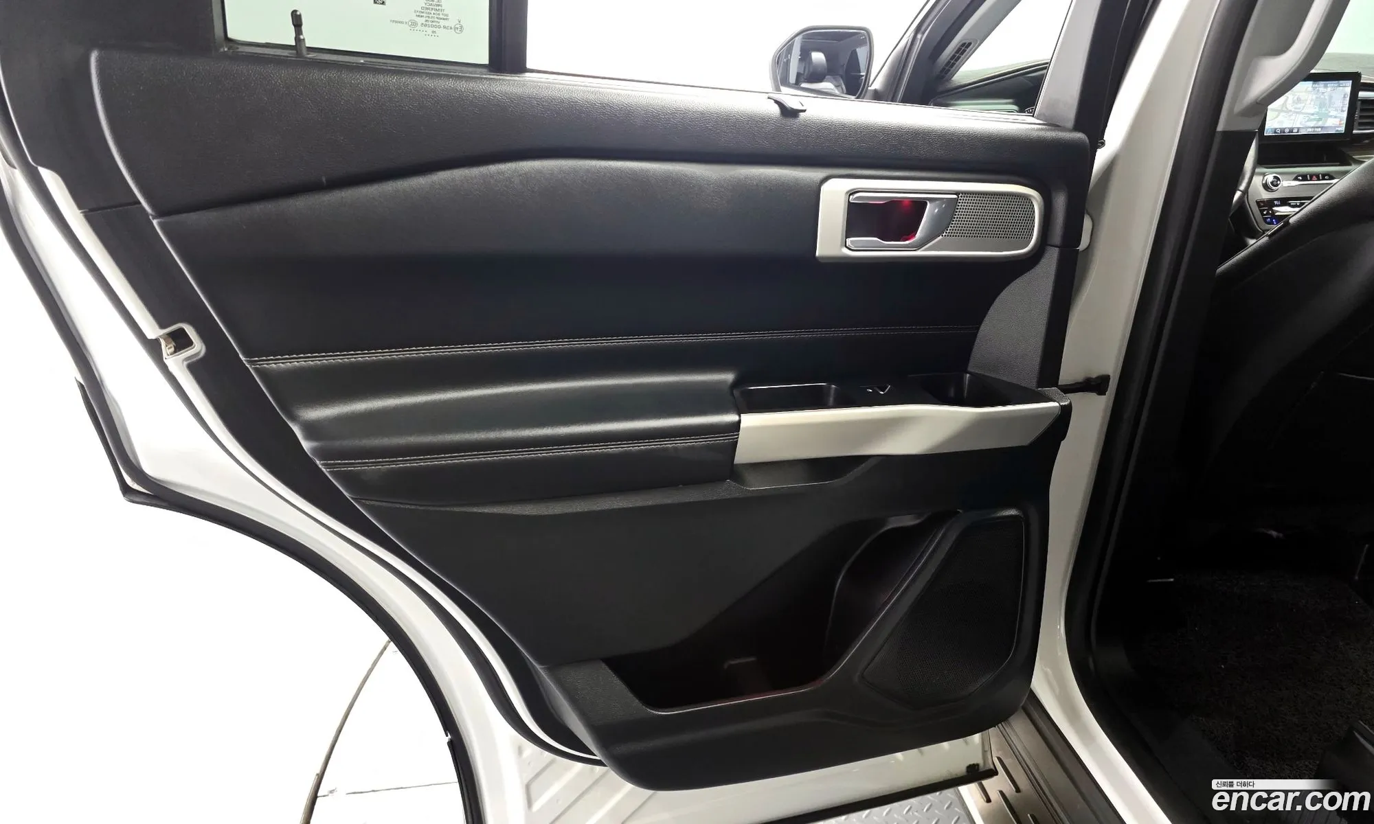 Ford Explorer 6th Gen 2020 1FMSK8FH9LGC17438 — 18