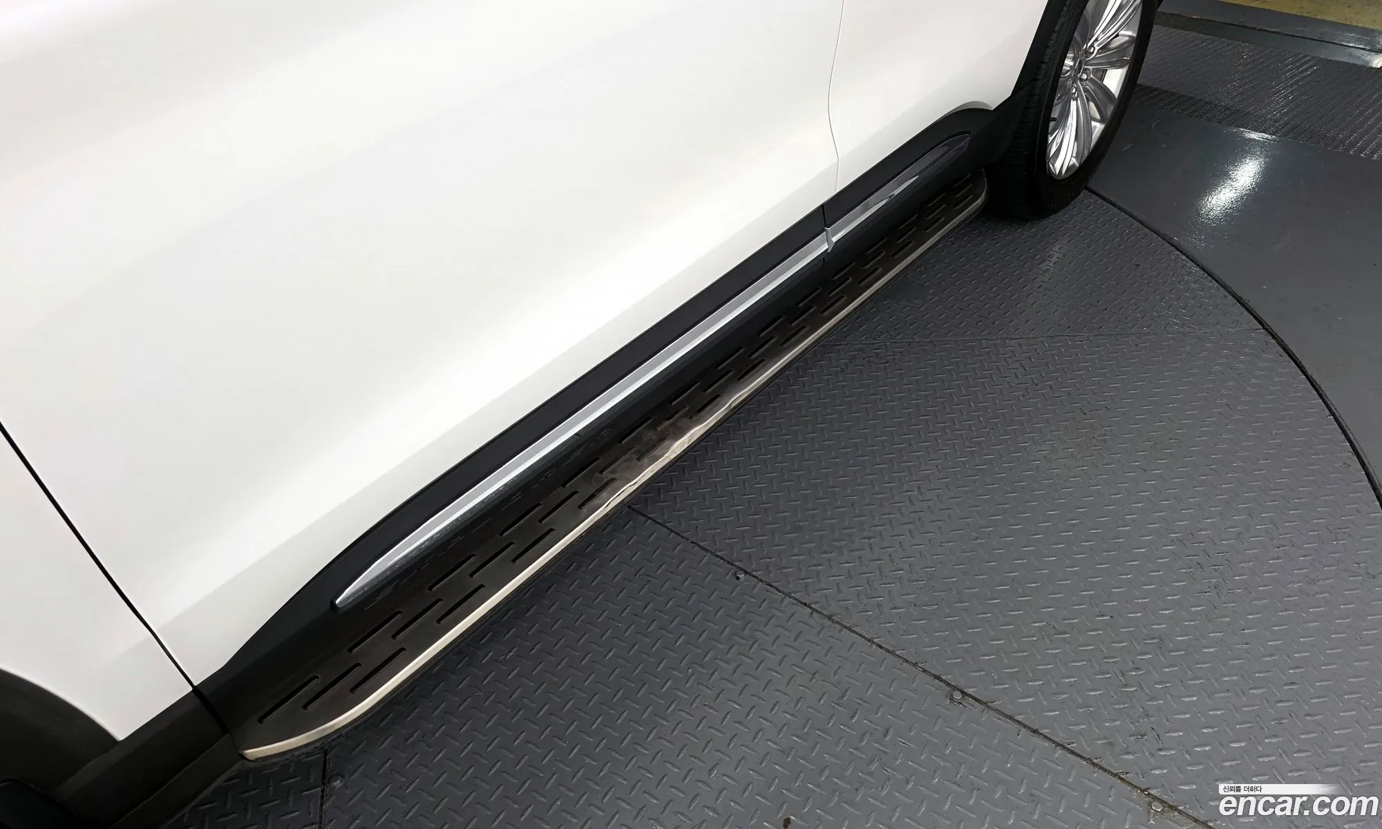 Ford Explorer 6th Gen 2020 1FMSK8FH9LGC17438 — 19
