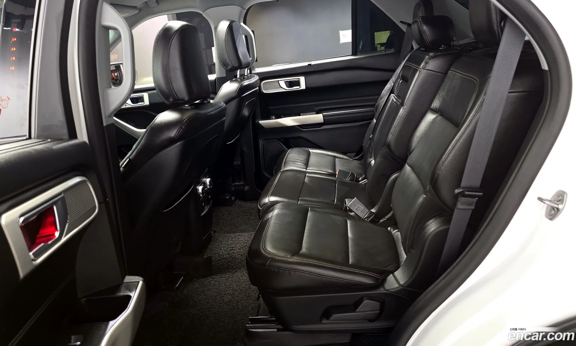Ford Explorer 6th Gen 2020 1FMSK8FH9LGC17438 — 37
