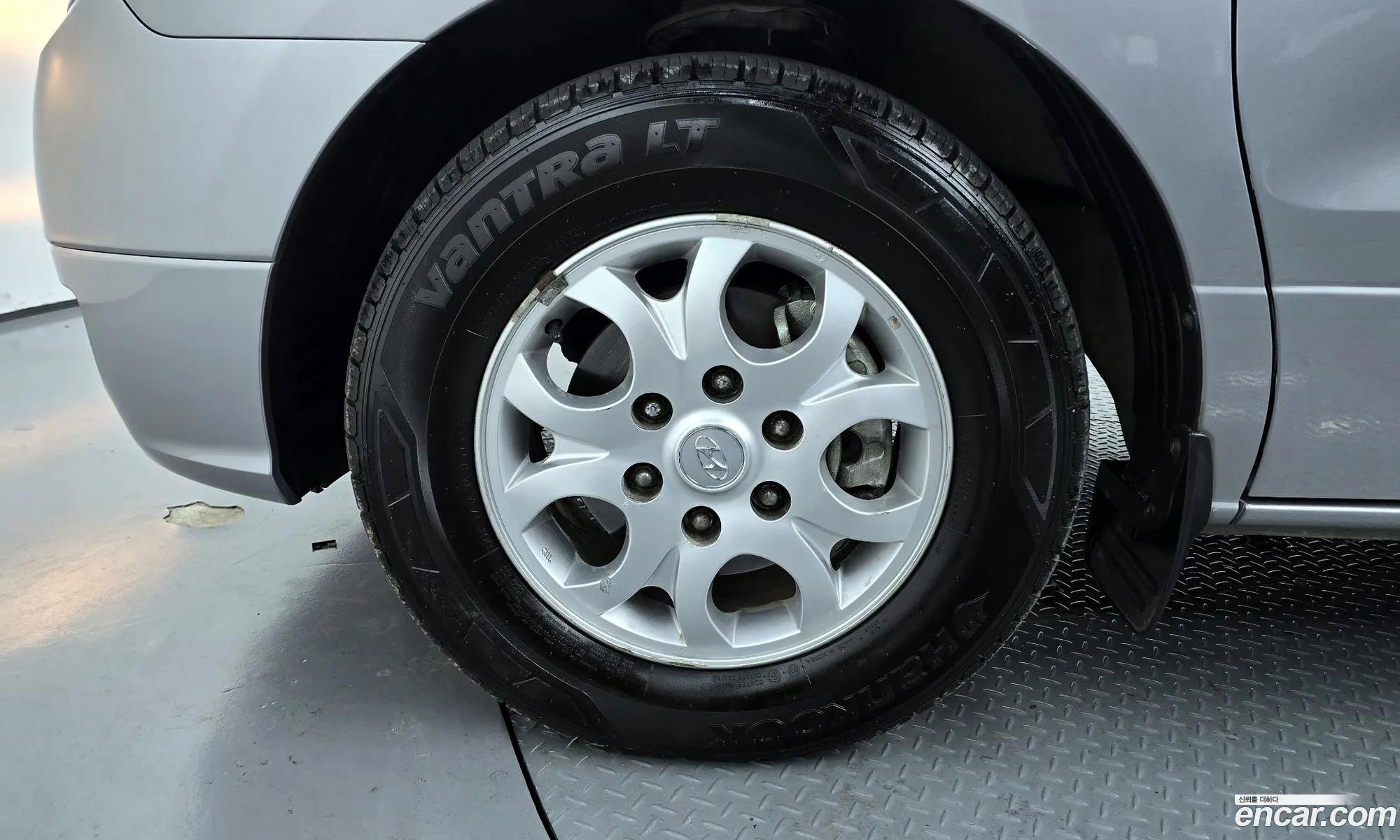 Hyundai Grand Starex 2013 — 17