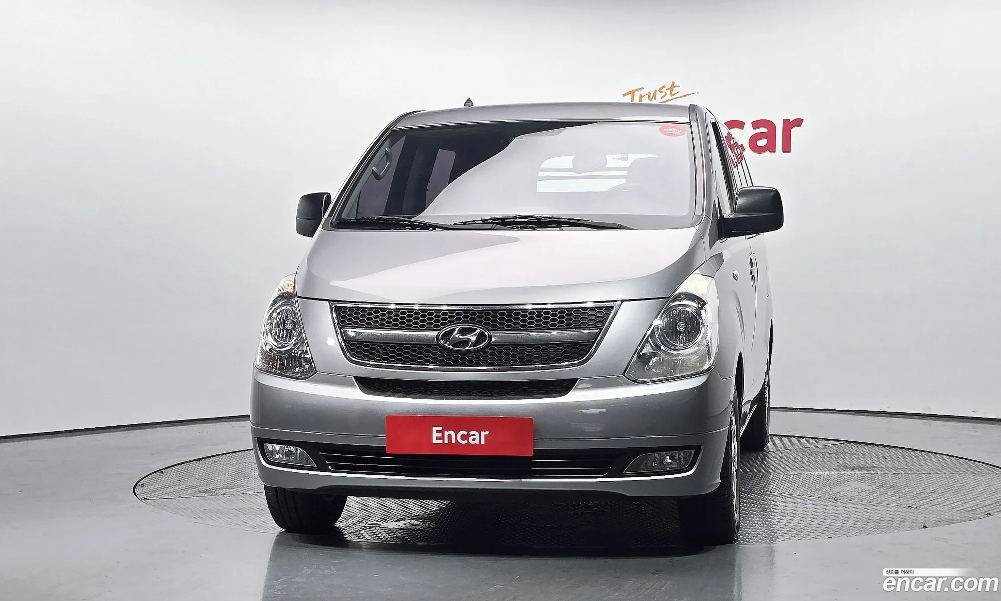Hyundai Grand Starex 2013 — 26