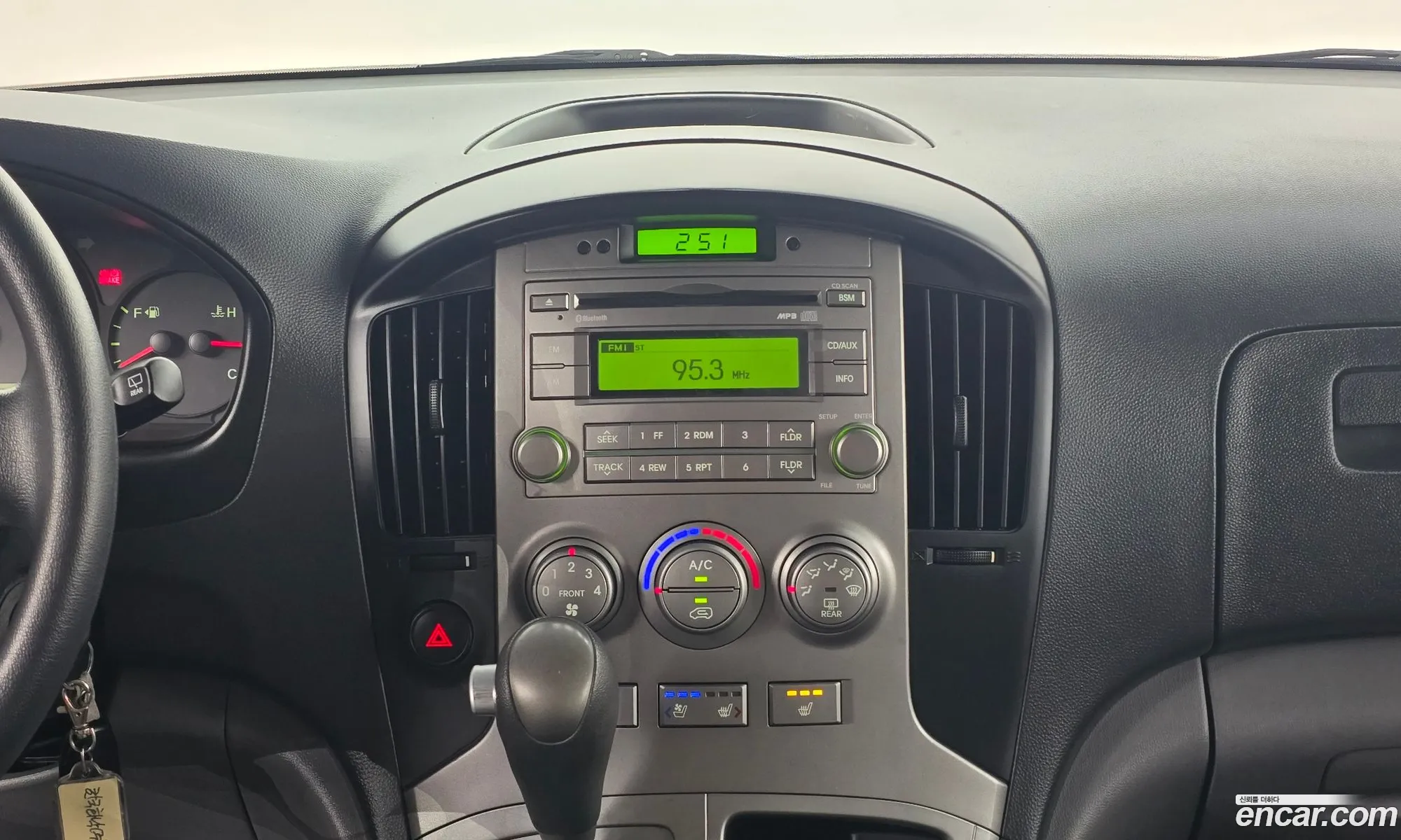Hyundai Grand Starex 2013 — 7