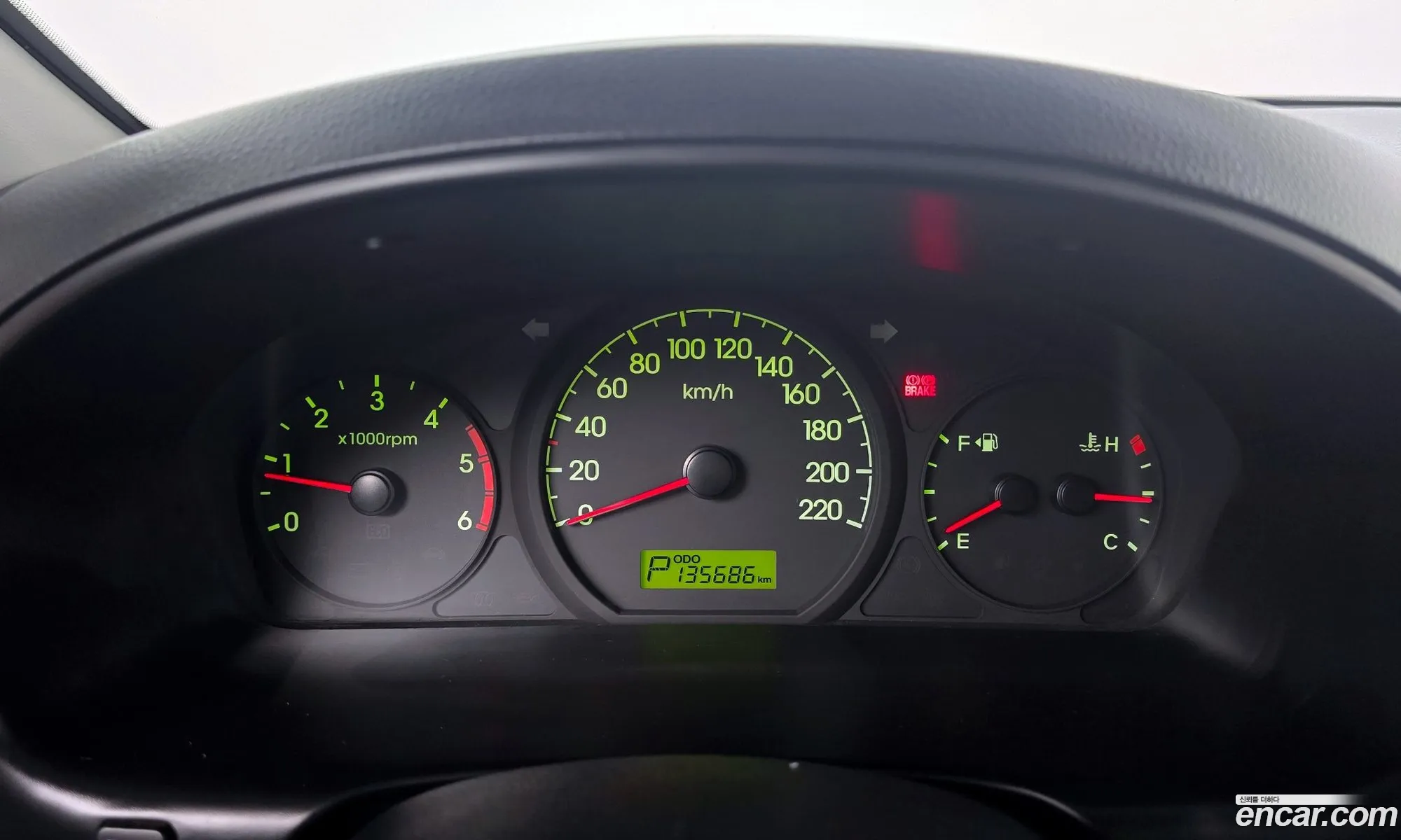 Hyundai Grand Starex 2013 — 24