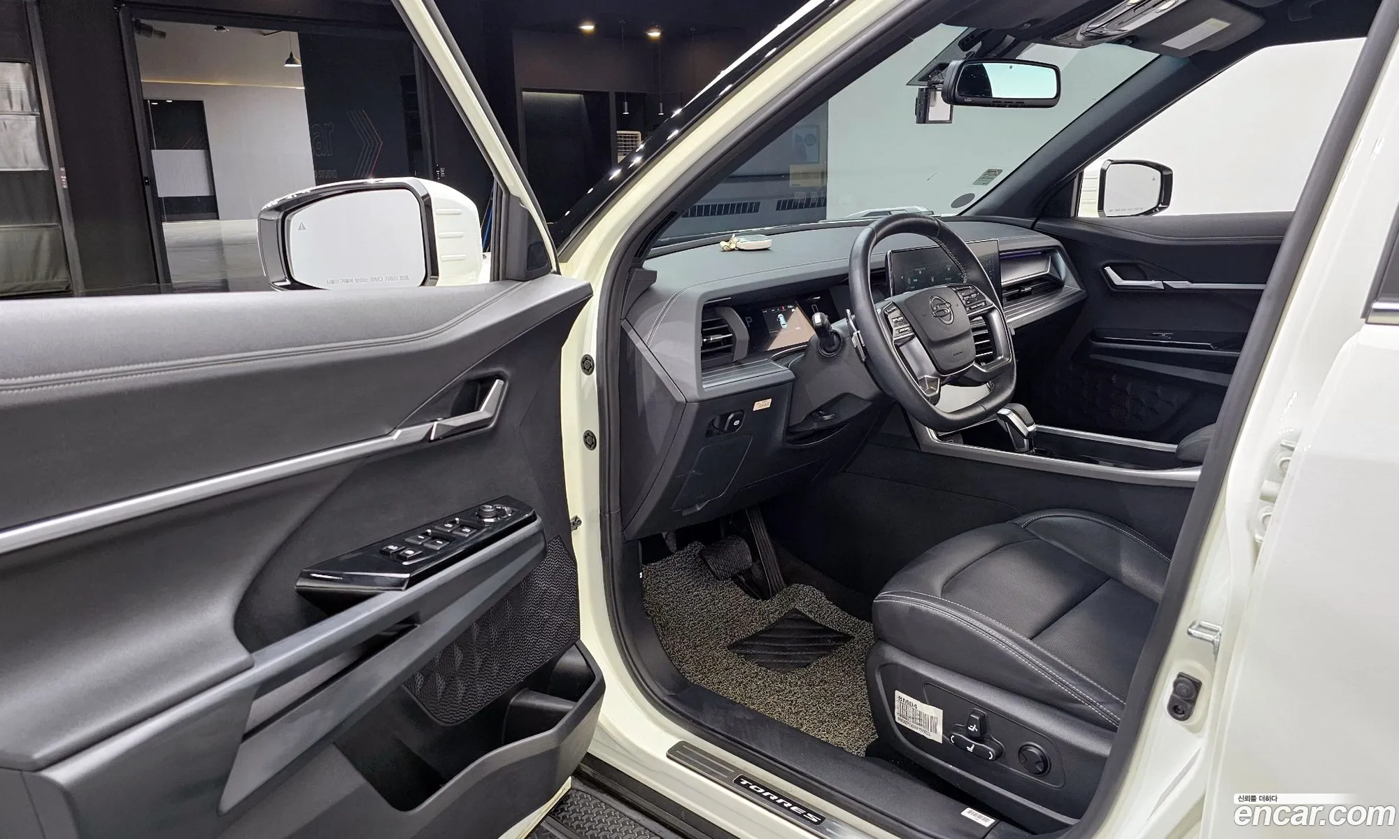 KG Mobility (SsangYong) Torres 2023 — 24