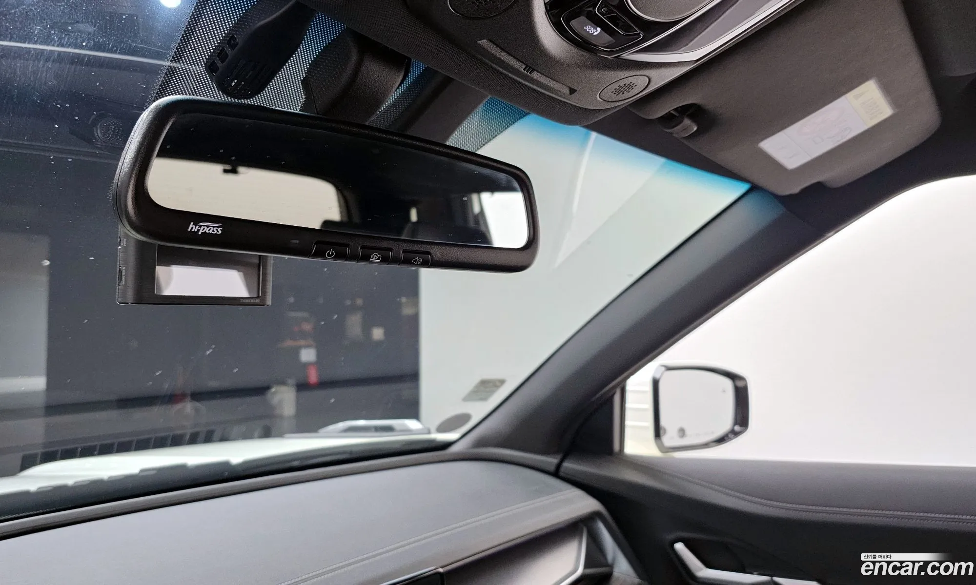 KG Mobility (SsangYong) Torres 2023 — 28