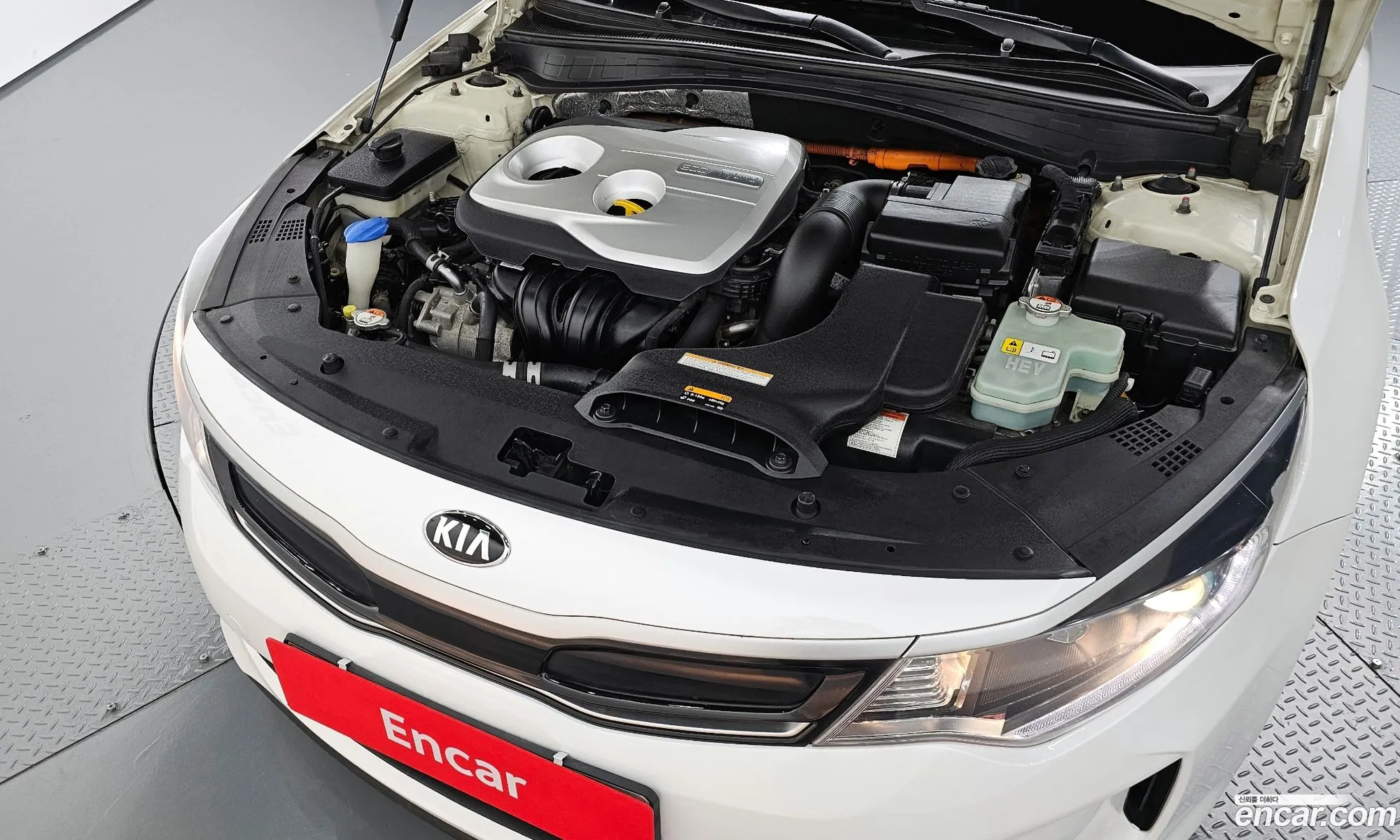 Kia K5 Hybrid 2016 — 5