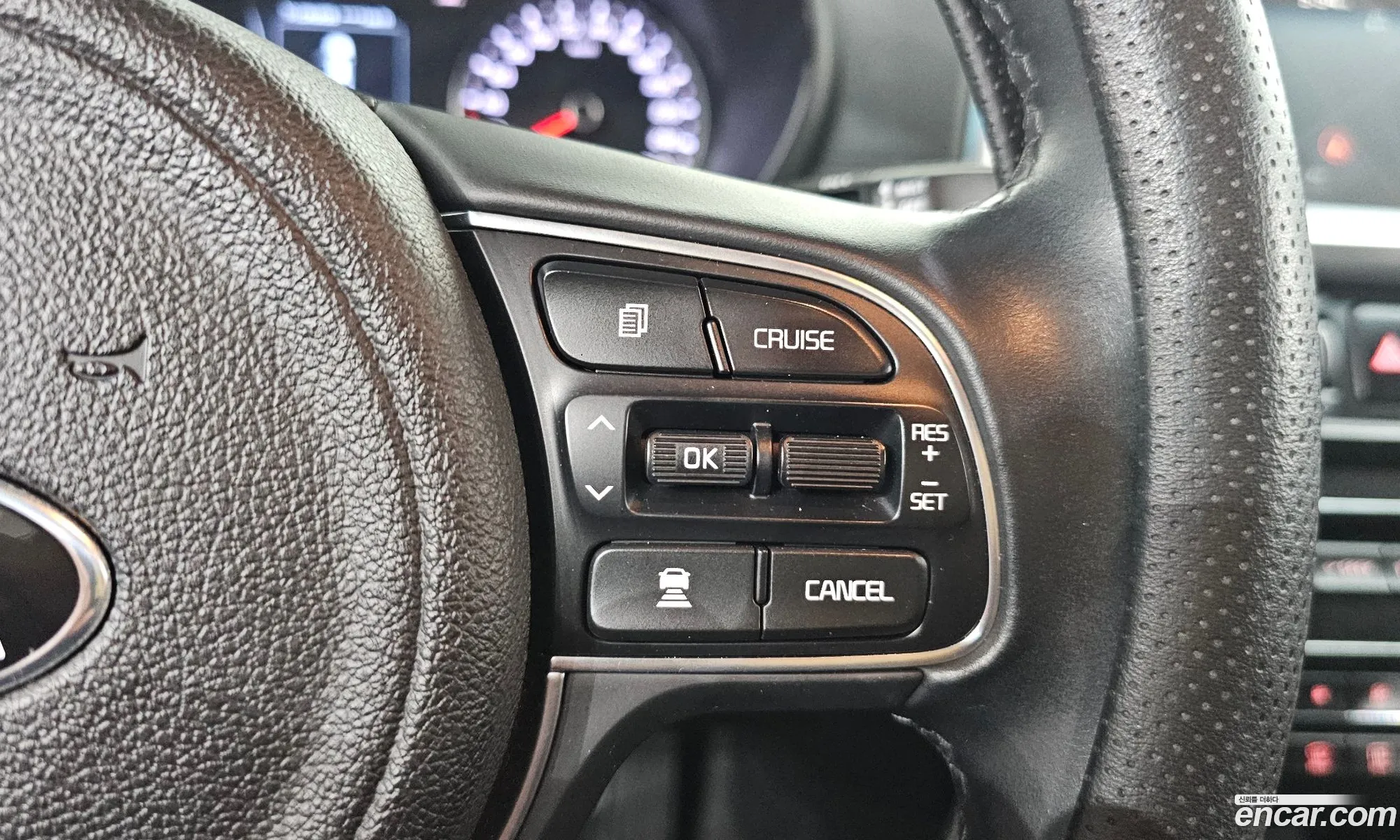 Kia K5 Hybrid 2016 — 10