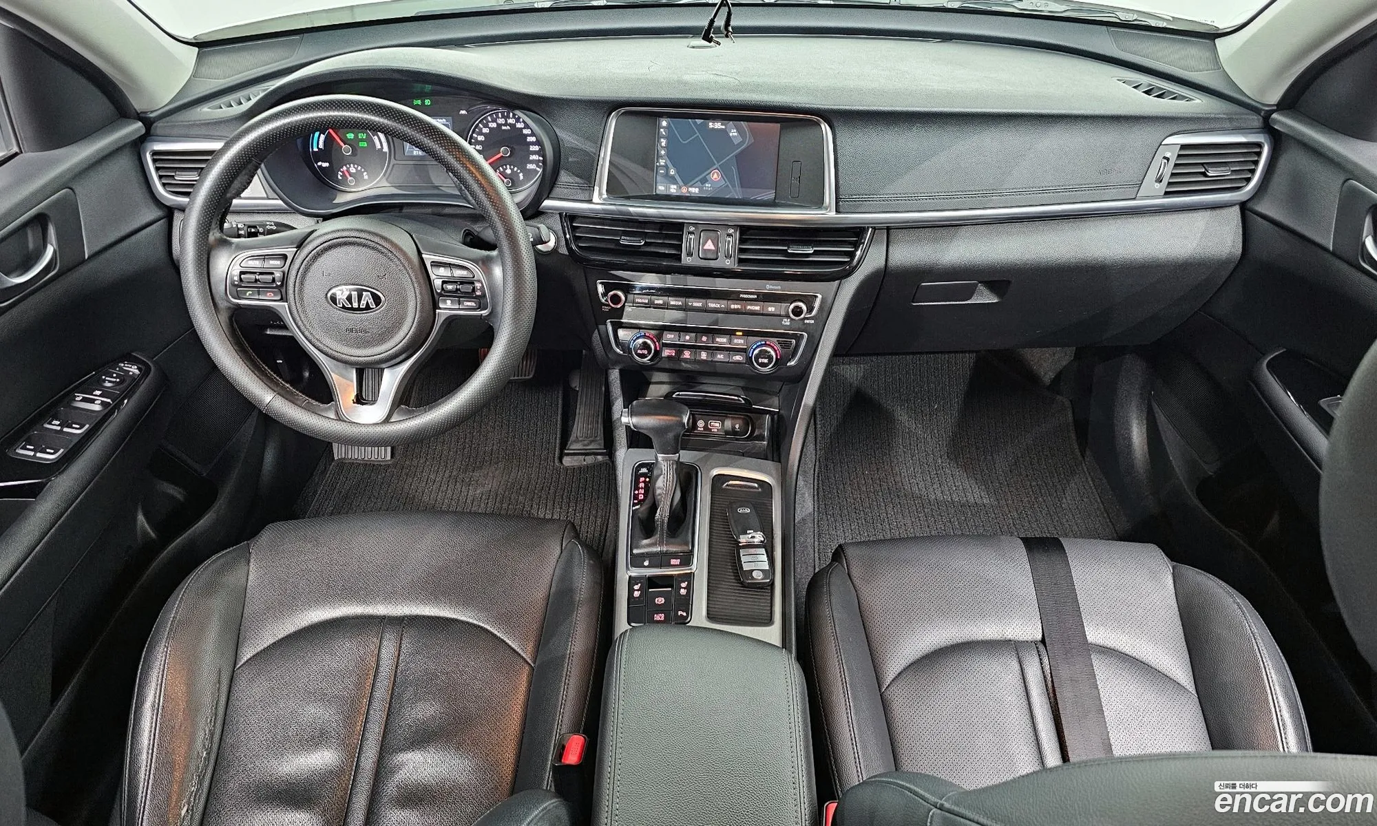 Kia K5 Hybrid 2016 — 20