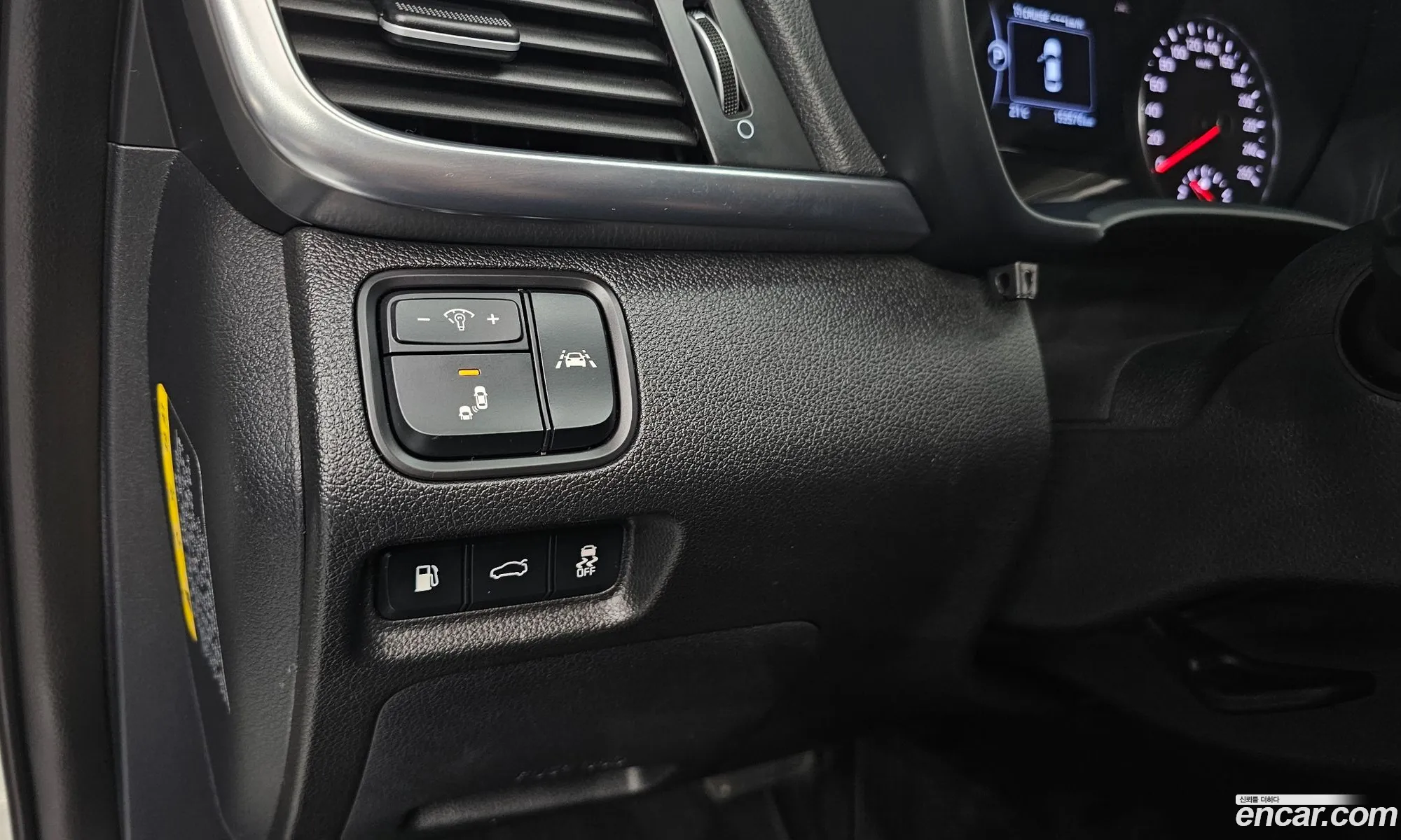 Kia K5 Hybrid 2016 — 9