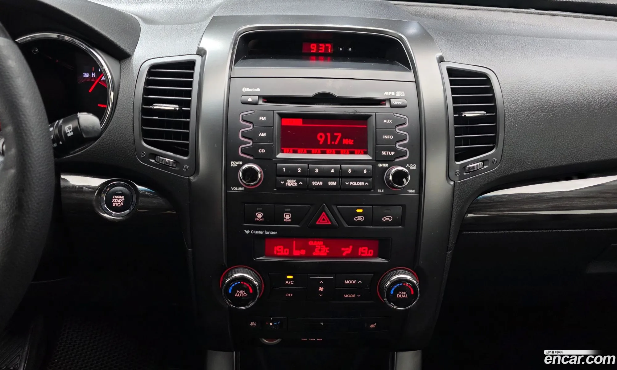 Kia Sorento R 2012 — 19