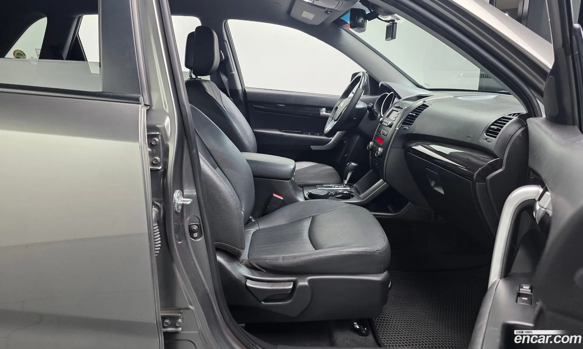 Kia Sorento R 2012 — 14