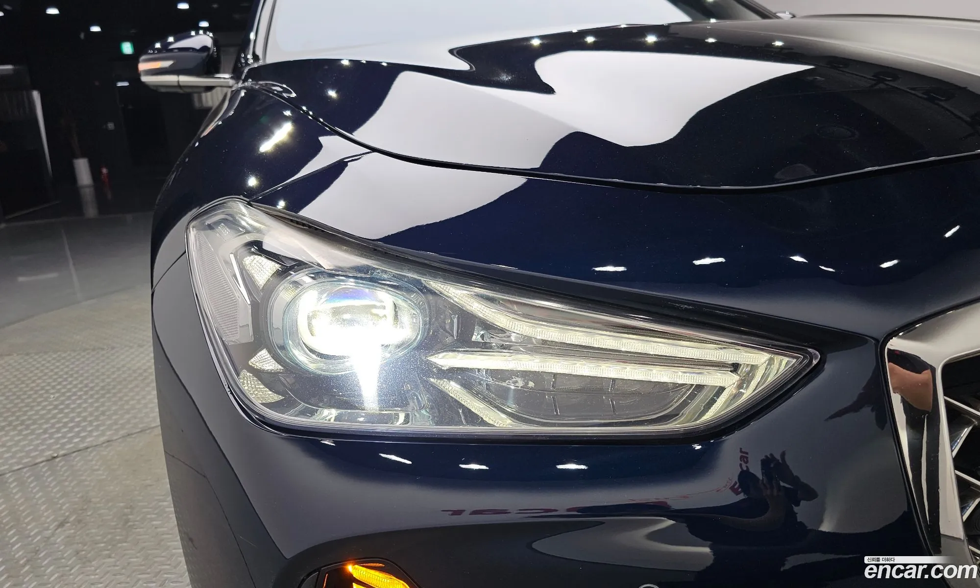 Genesis G70 2018 — 27