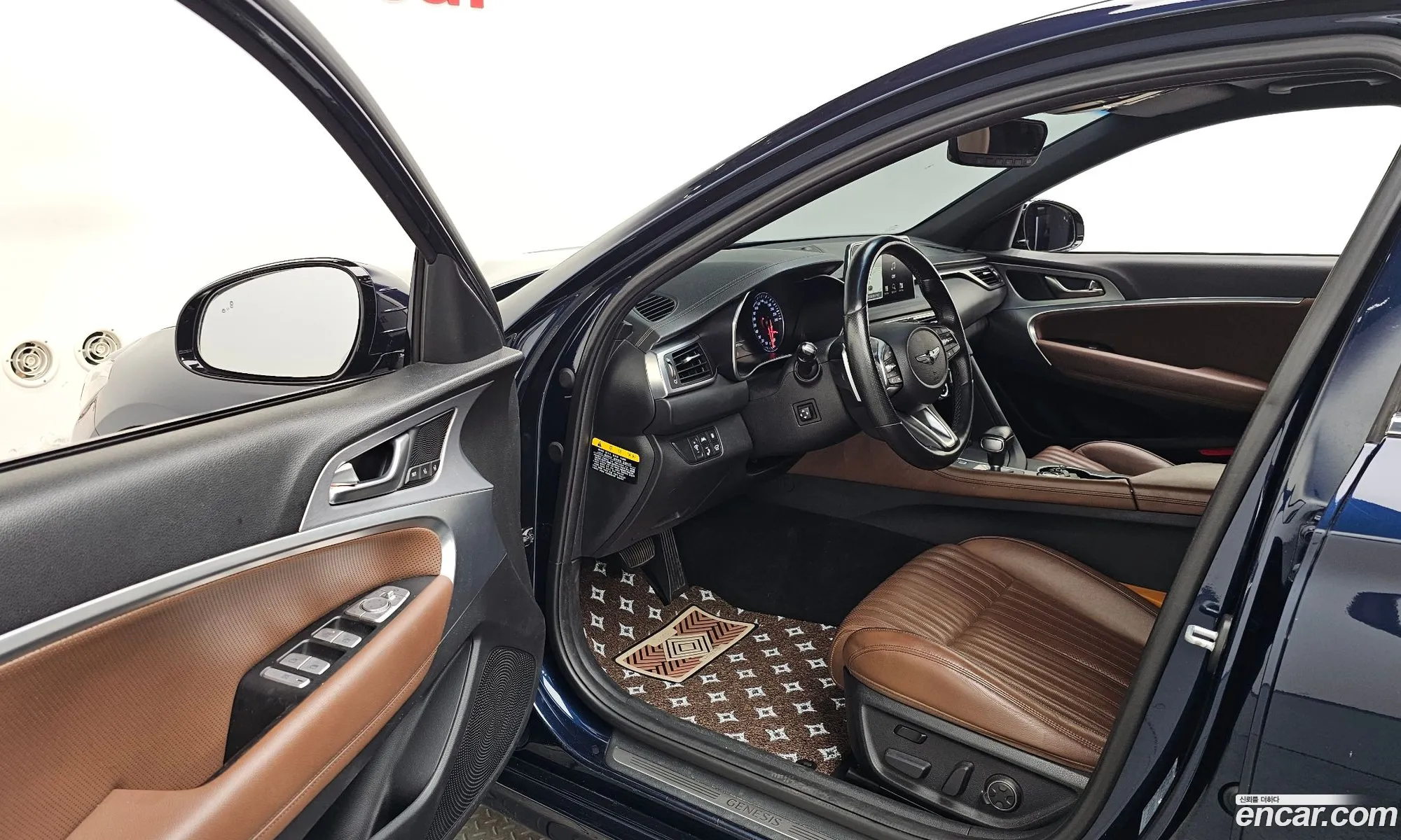 Genesis G70 2018 — 28