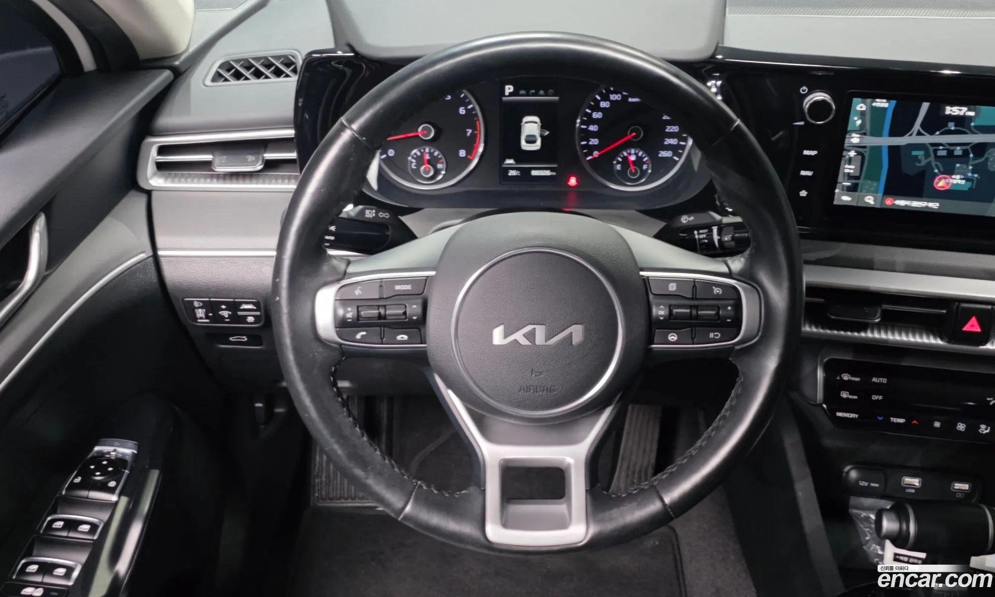 Kia K5 2023 — 17
