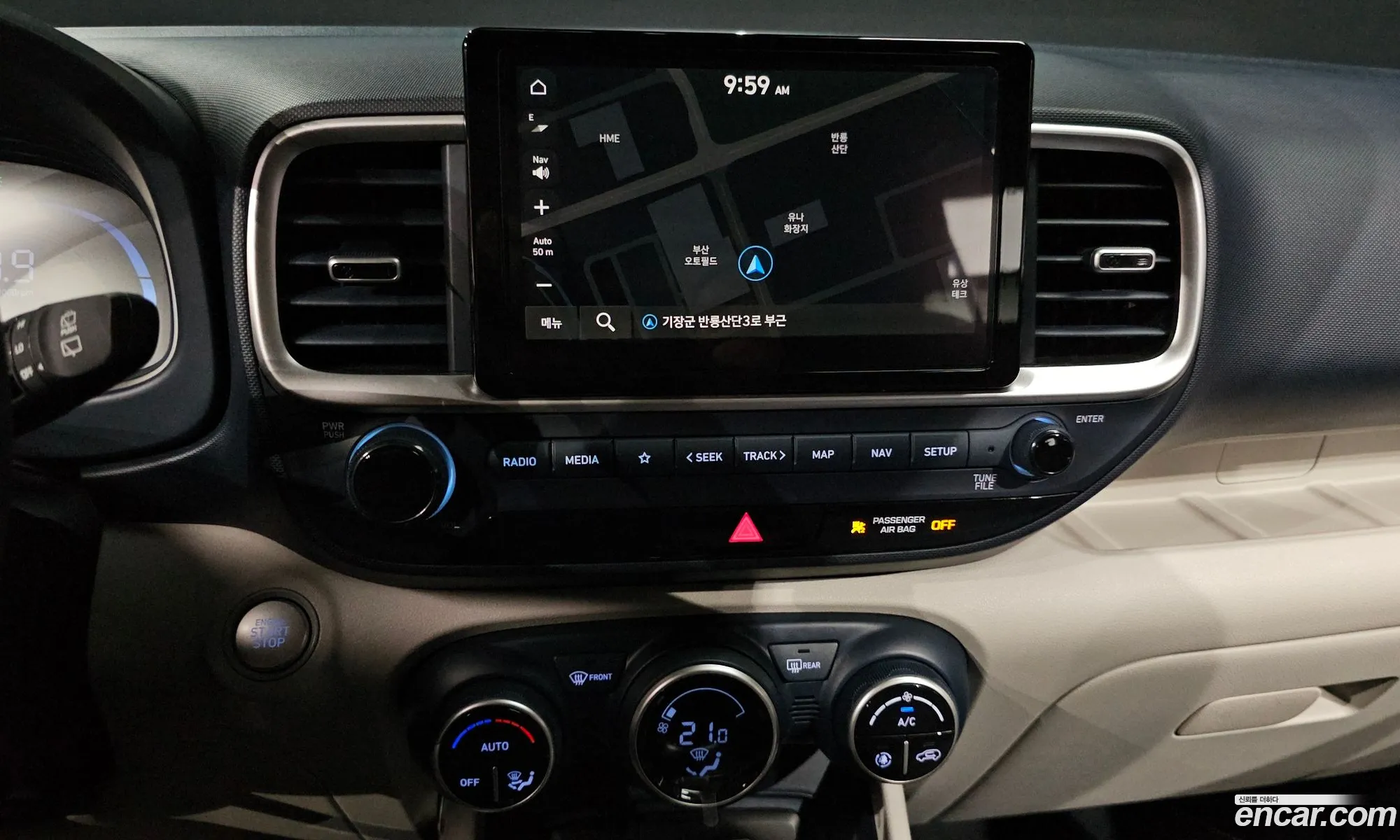 Hyundai Venue 2024 — 16