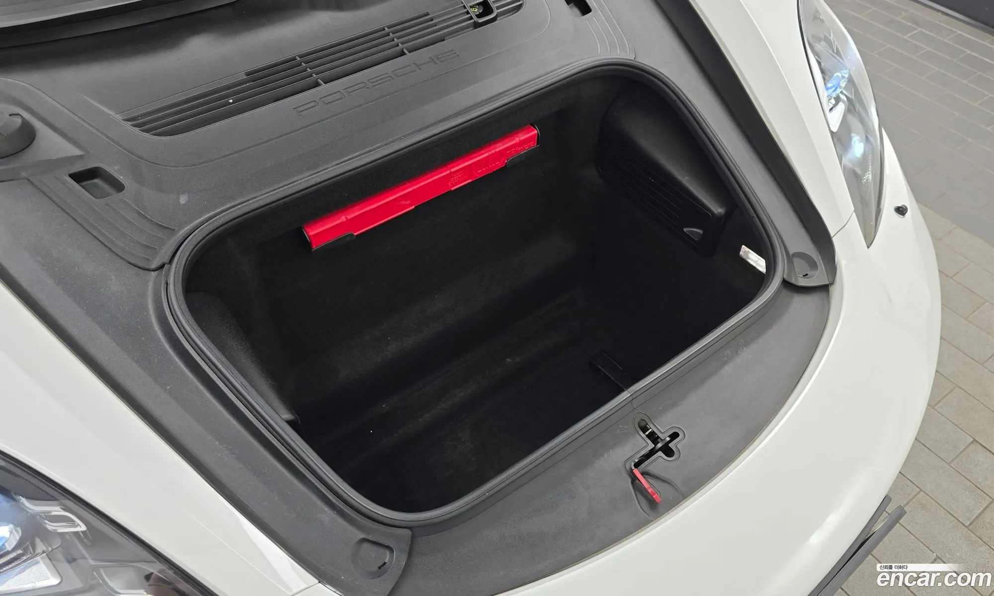 Porsche 718 Boxster 2018 WP0CB2987JS228384 — 4