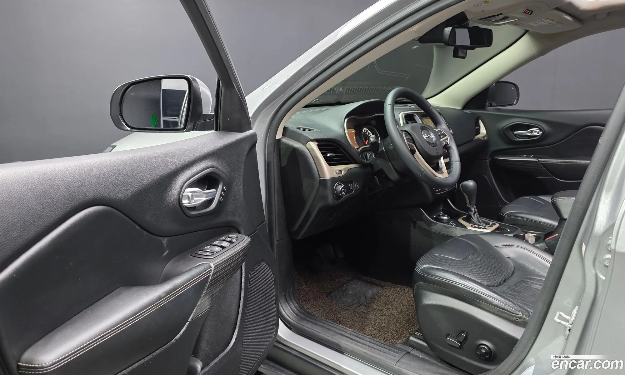Jeep Cherokee 2015 — 15