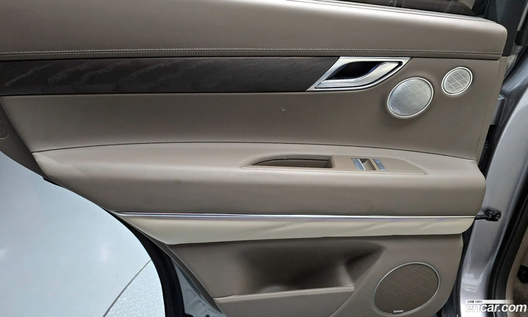 Genesis GV80 2020 — 5