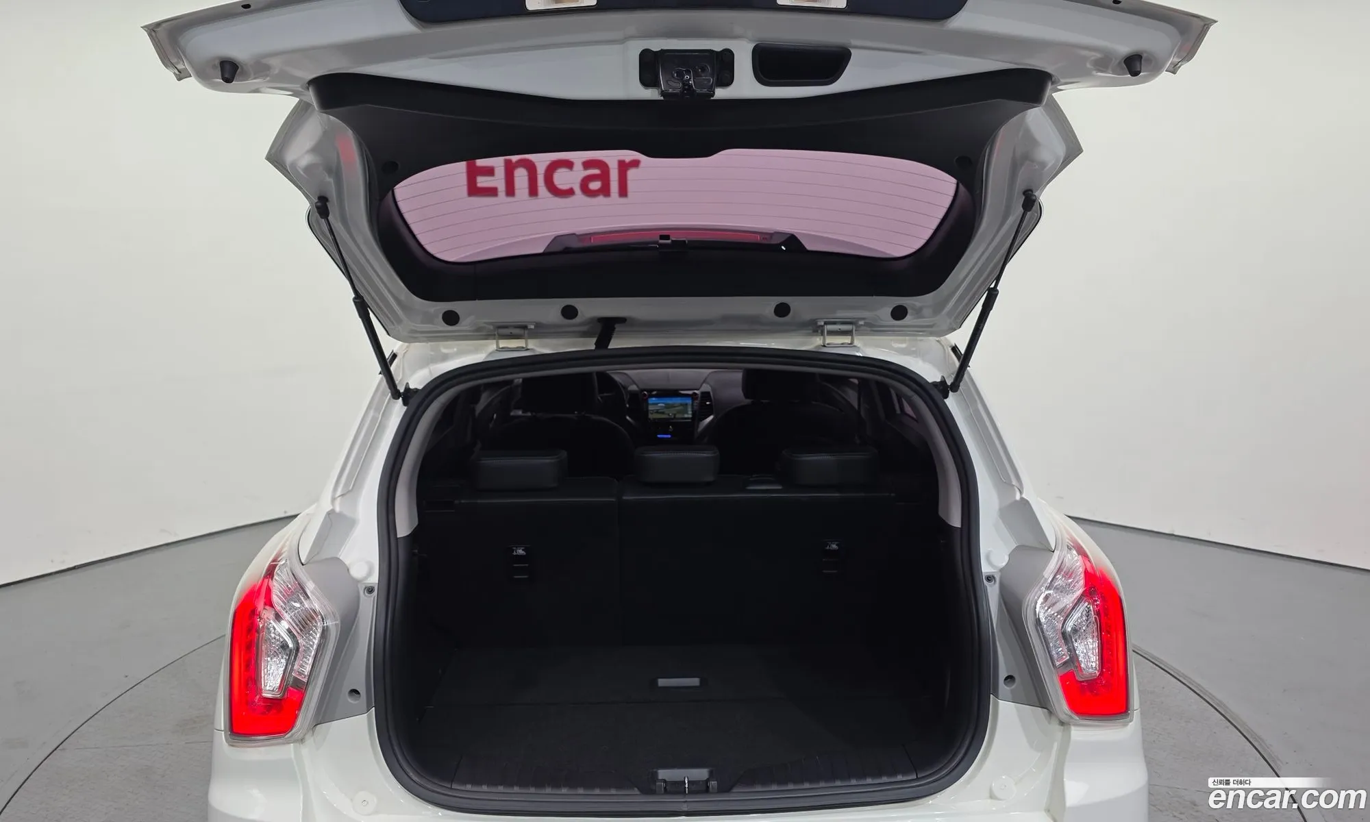 KG Mobility (SsangYong) Tivoli Armour 2018 — 21
