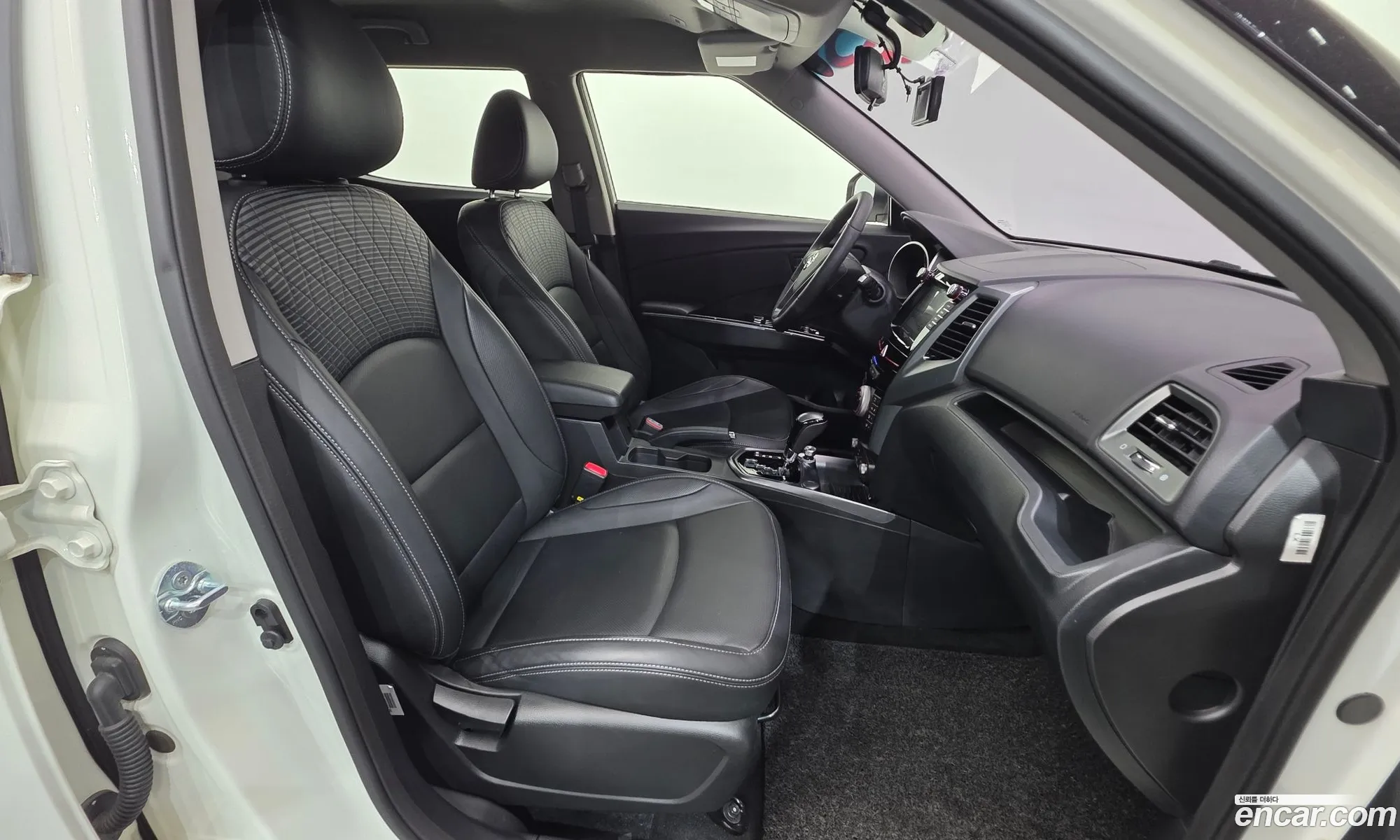 KG Mobility (SsangYong) Tivoli Armour 2018 — 4
